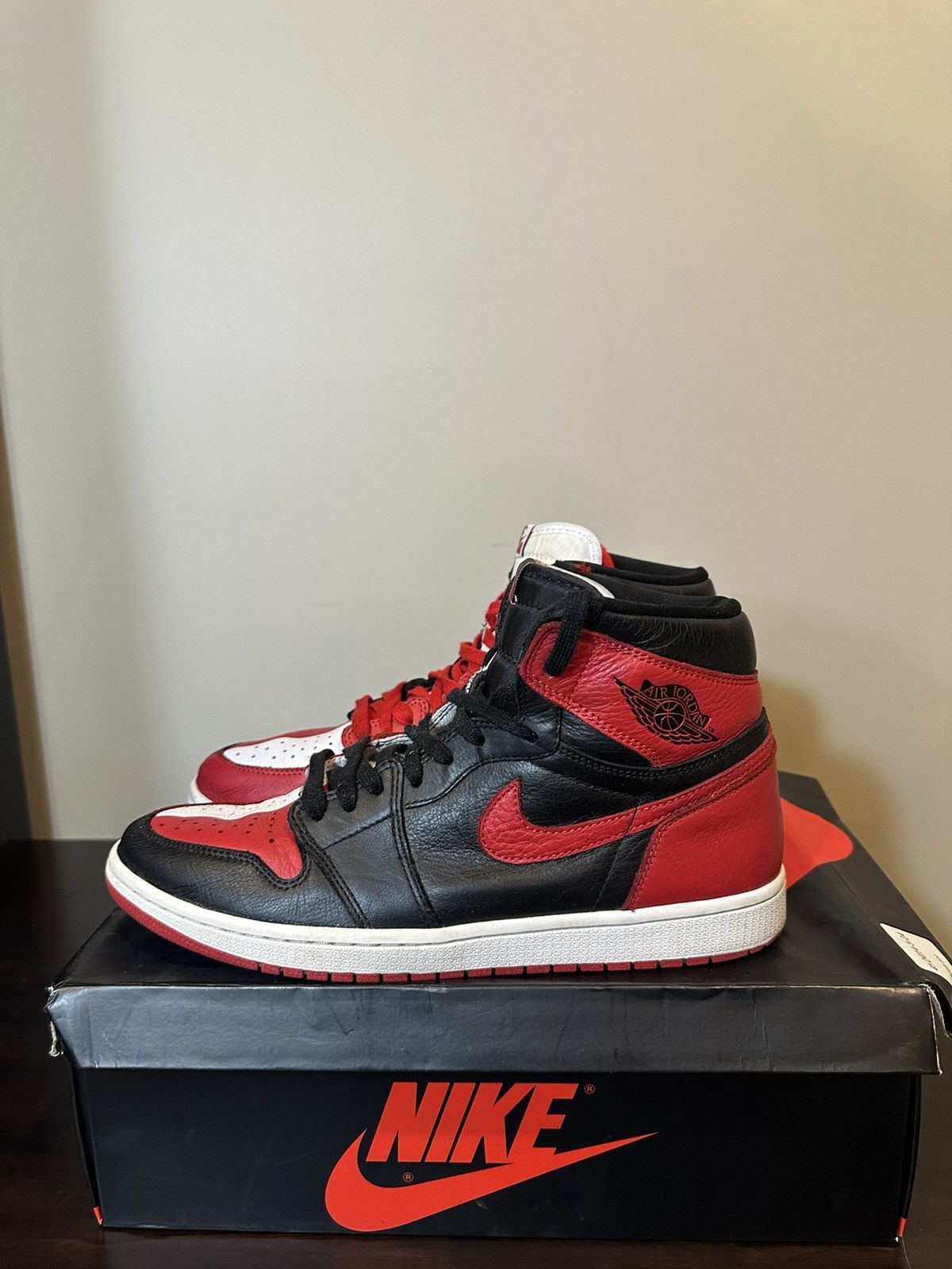 Jordan Brand × Nike Jordan 1 Retro High Homage To Home US Sz 11.5 Size US 11.5 / EU 44-45 - 2 Thumbnail