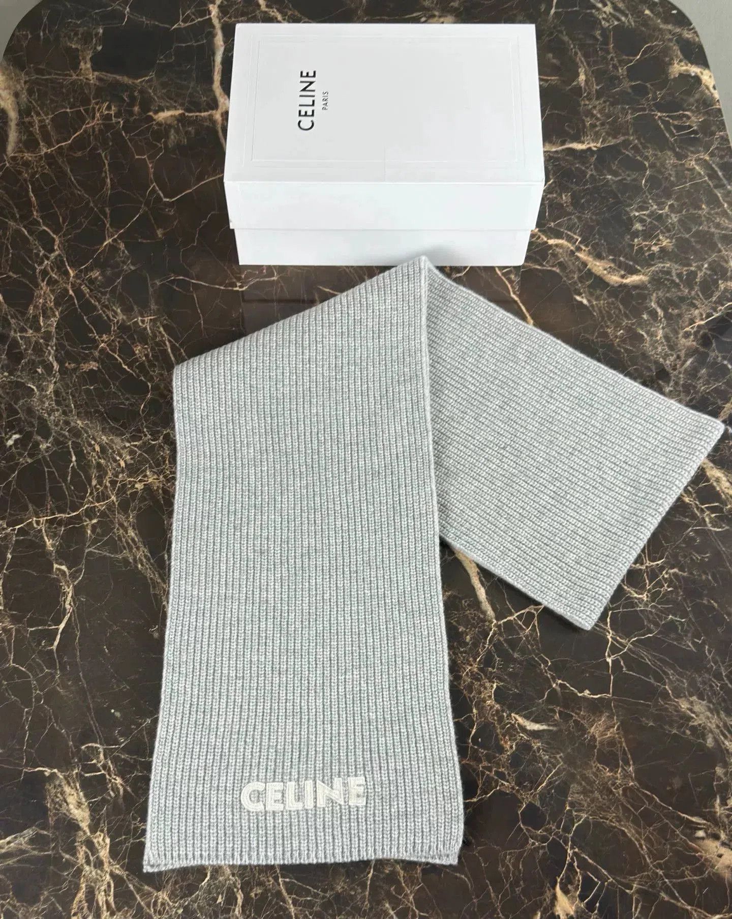 Celine Celine Gray Logo Letter Scarf. Size ONE SIZE - 7 Thumbnail
