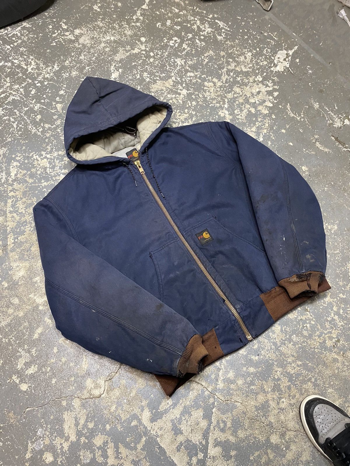 Carhartt × Vintage Vintage Carhartt FR Faded Navy Hooded Active Jacket Size US L / EU 52-54 / 3 - 10 Thumbnail