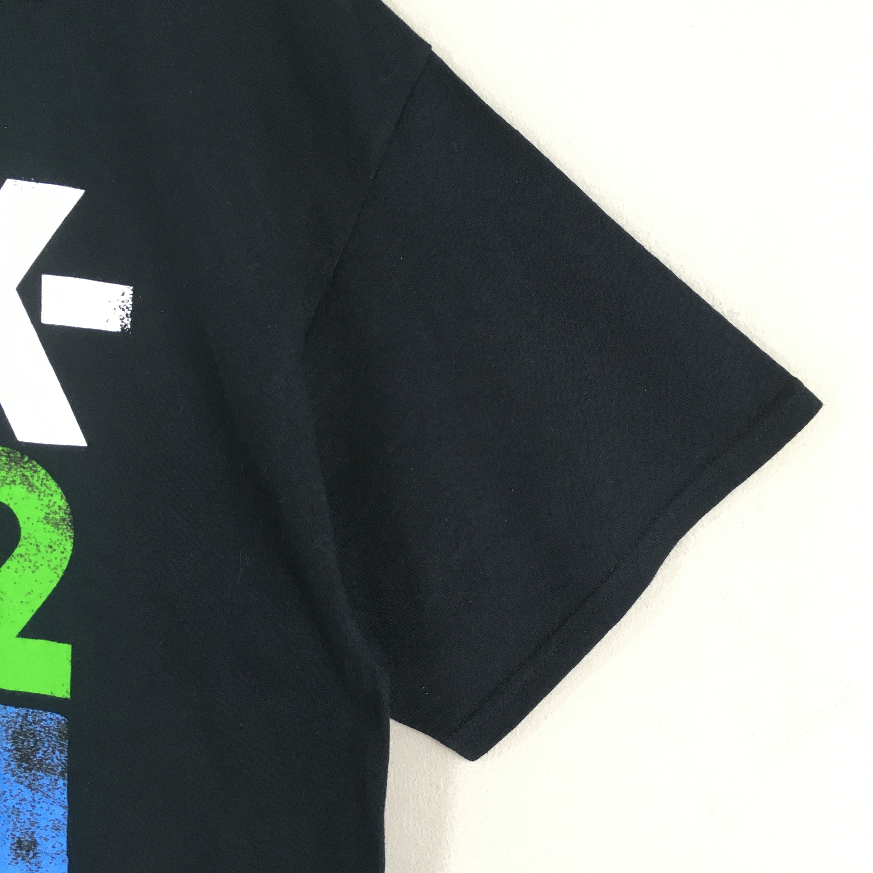 Band Tees Vintage Y2K Blink 182 Tour 2011 T shirt Large Size US L / EU 52-54 / 3 - 4 Thumbnail