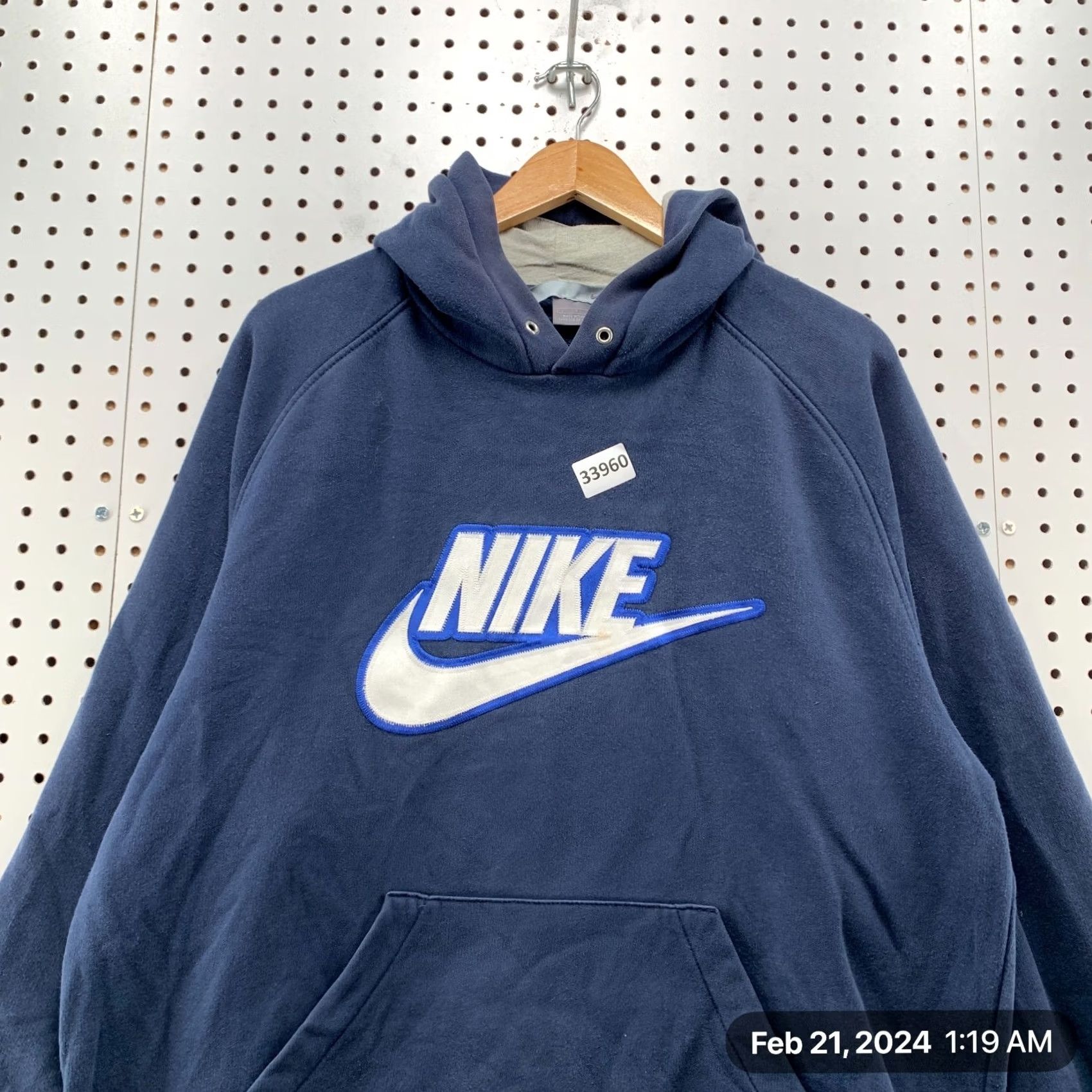 Nike VINTAGE Nike Hoodie Mens Large Blue Embroidered Spell Out Swoosh Y2K Size US L / EU 52-54 / 3 - 5 Thumbnail