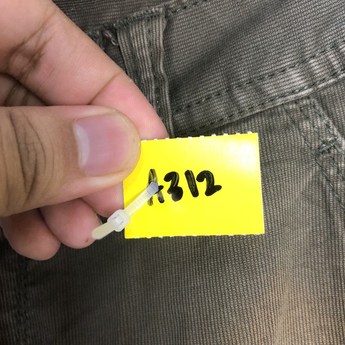 Faded Glory Rattle Trap Brown faded Cargo Multipocket Pants #A312 Size US 31 - 13 Thumbnail