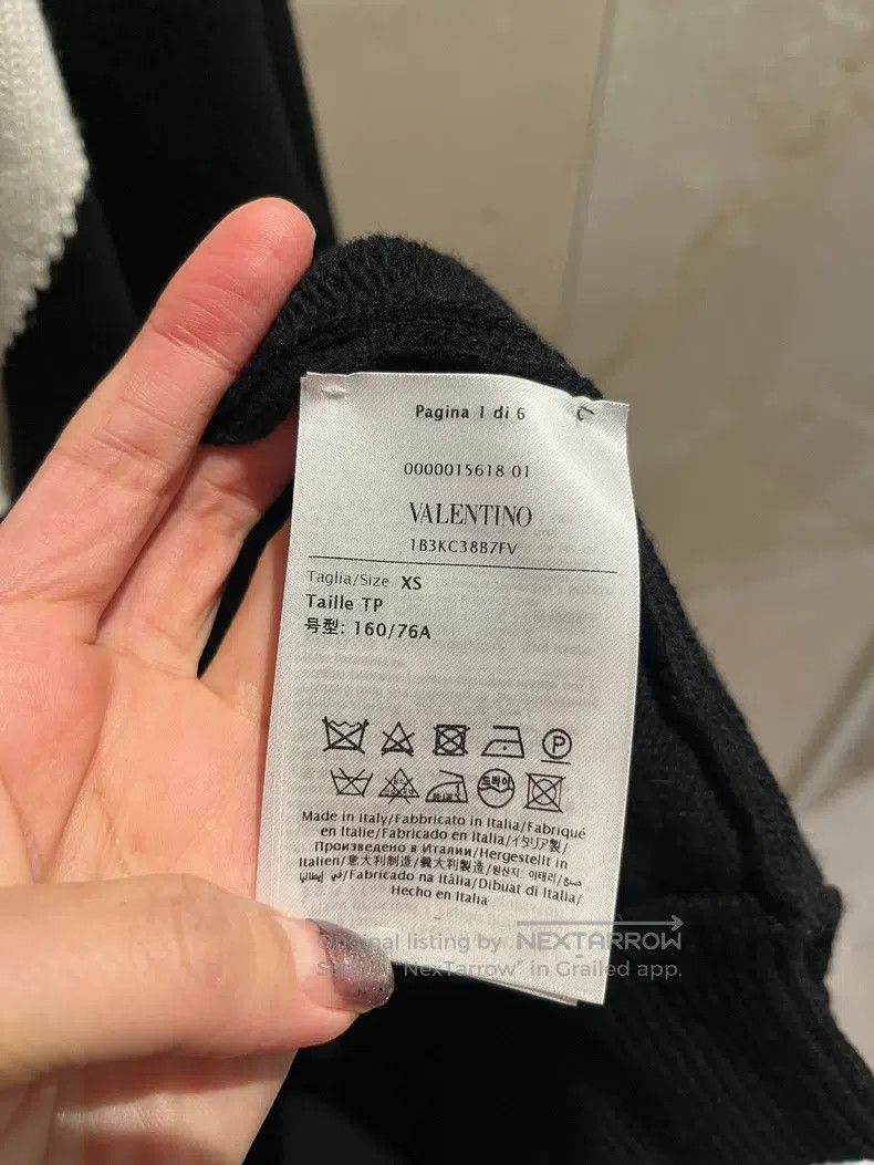 Valentino Valentino V-block sweater knitted dress Size XS / US 0-2 / IT 36-38 - 4 Thumbnail
