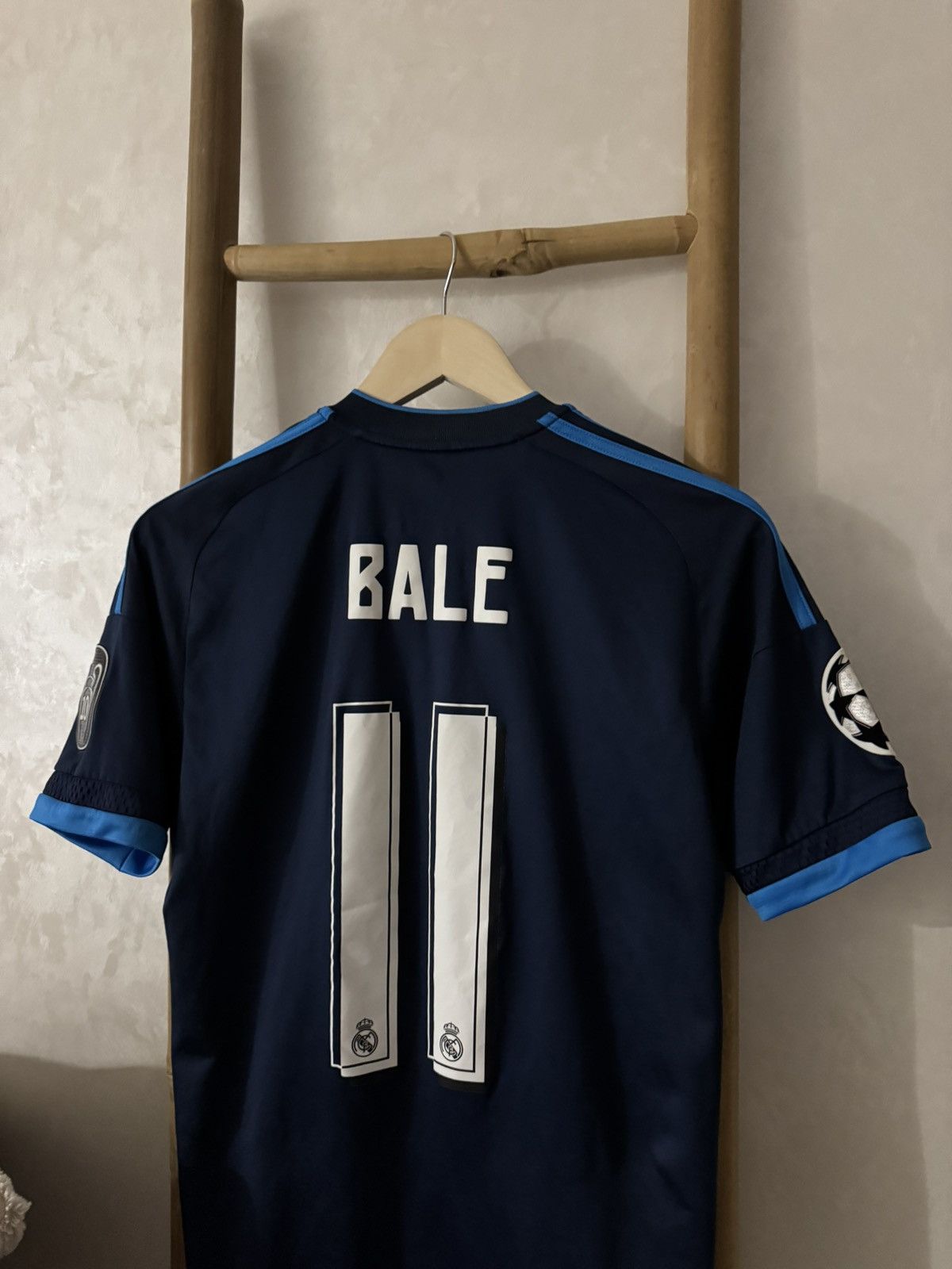 Adidas Adidas Real Madrid 2015 Gareth Bale 11 Third Jersey Size US S / EU 44-46 / 1 - 11 Thumbnail
