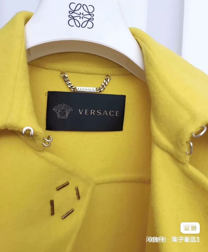 Versace Versace Bright yellow wool coat Size M / US 6-8 / IT 42-44 - 6 Thumbnail