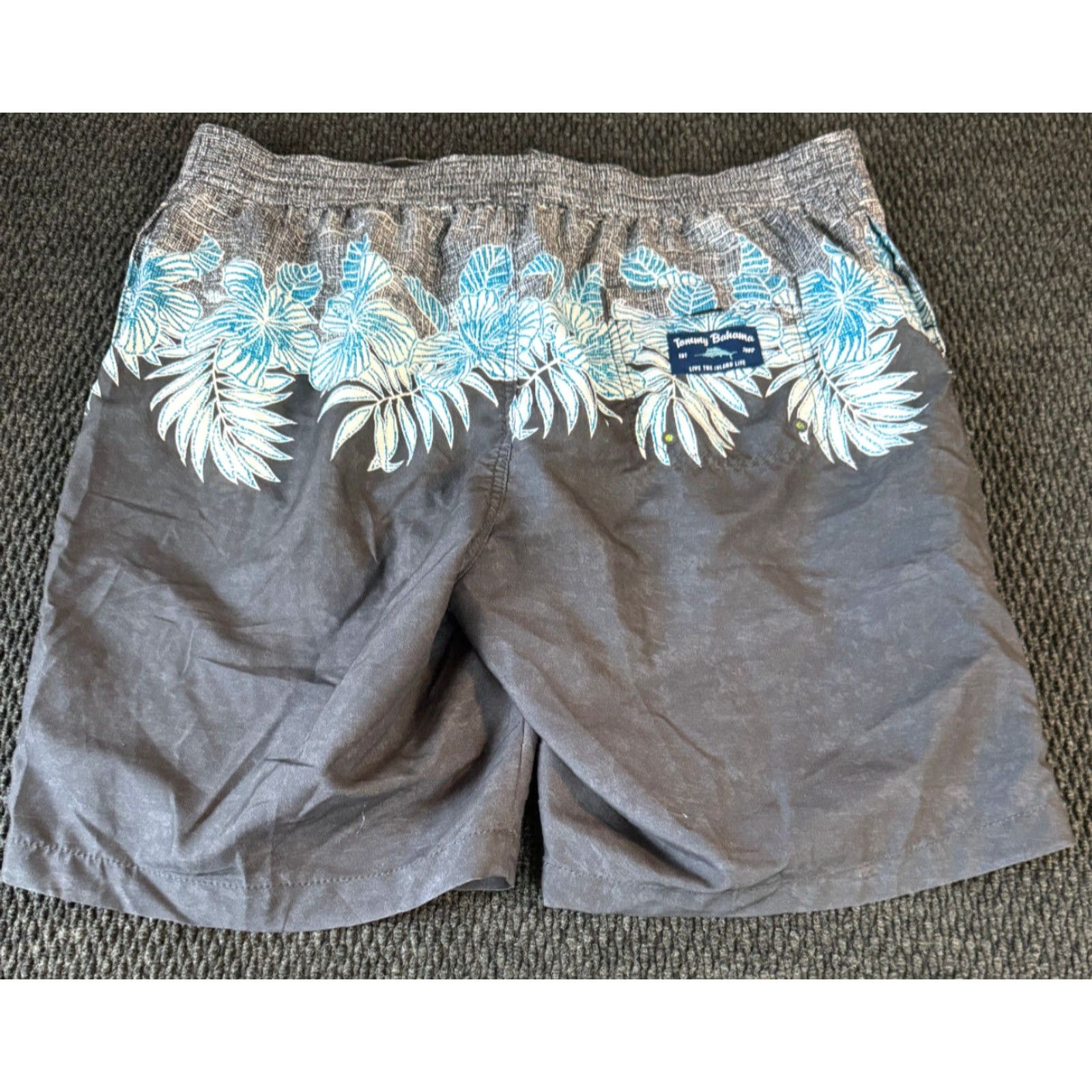 Tommy Bahama VINTAGE Tommy Bahama Swim Shorts Lined Men's XL Blue Black Hawaiian Floral Elastic Band Size US 36 / EU 52 - 4 Thumbnail