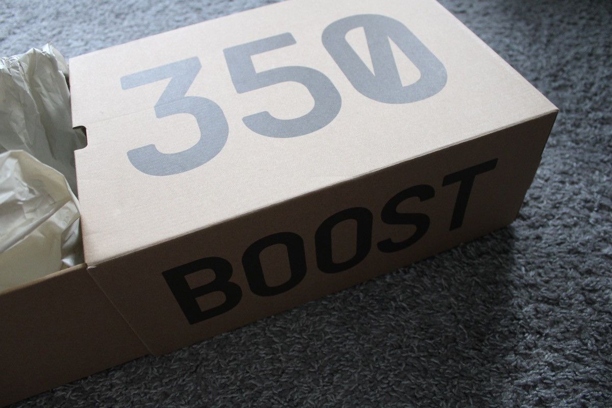 Adidas × Kanye West Adidas Yeezy Boost 350 V2 Beluga Reflective Size 12 Size US 12 / EU 45 - 13 Thumbnail