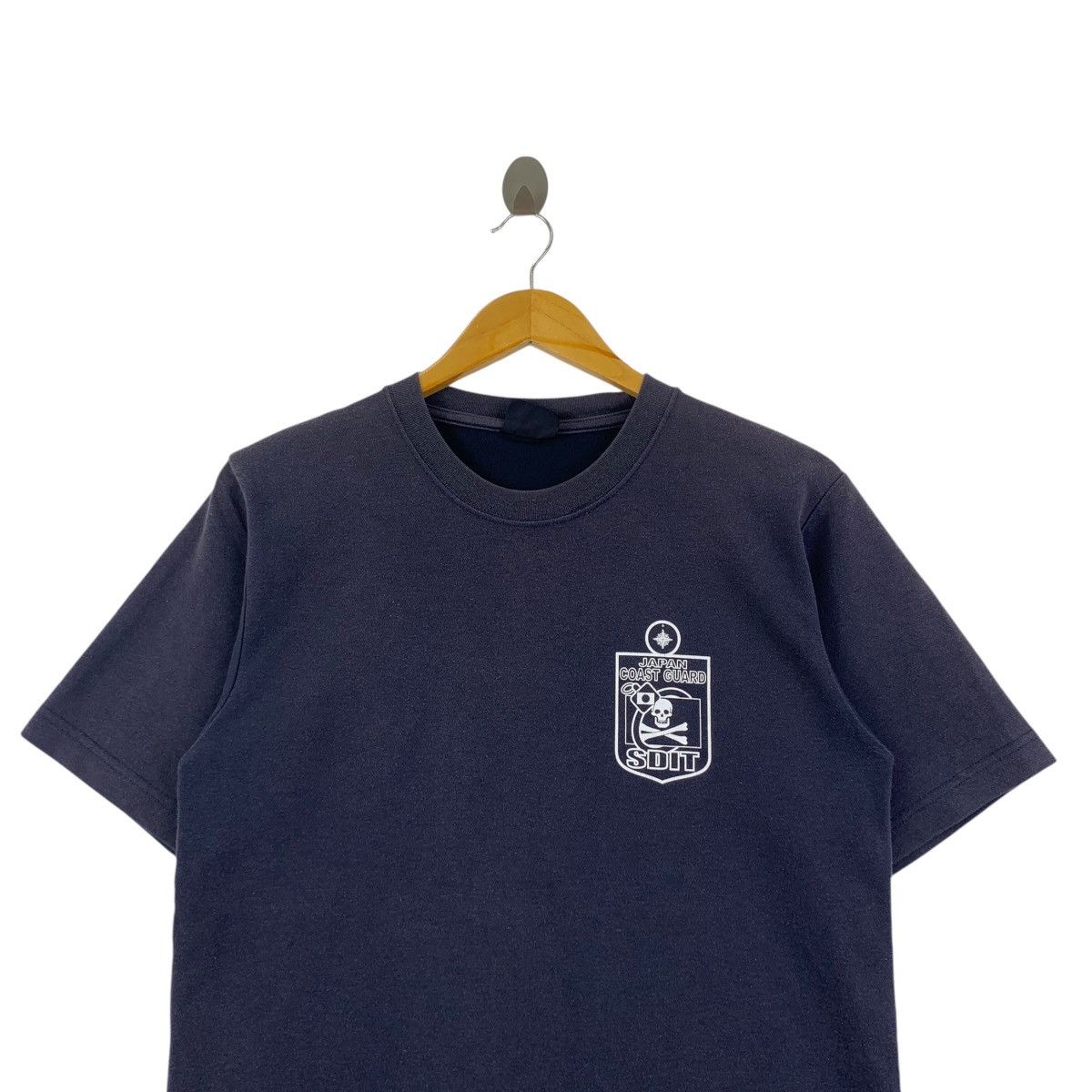 Vintage Vintage JAPAN COAST GUARD Somalia Dispatch Team Tee Shirt Size US L / EU 52-54 / 3 - 2 Thumbnail