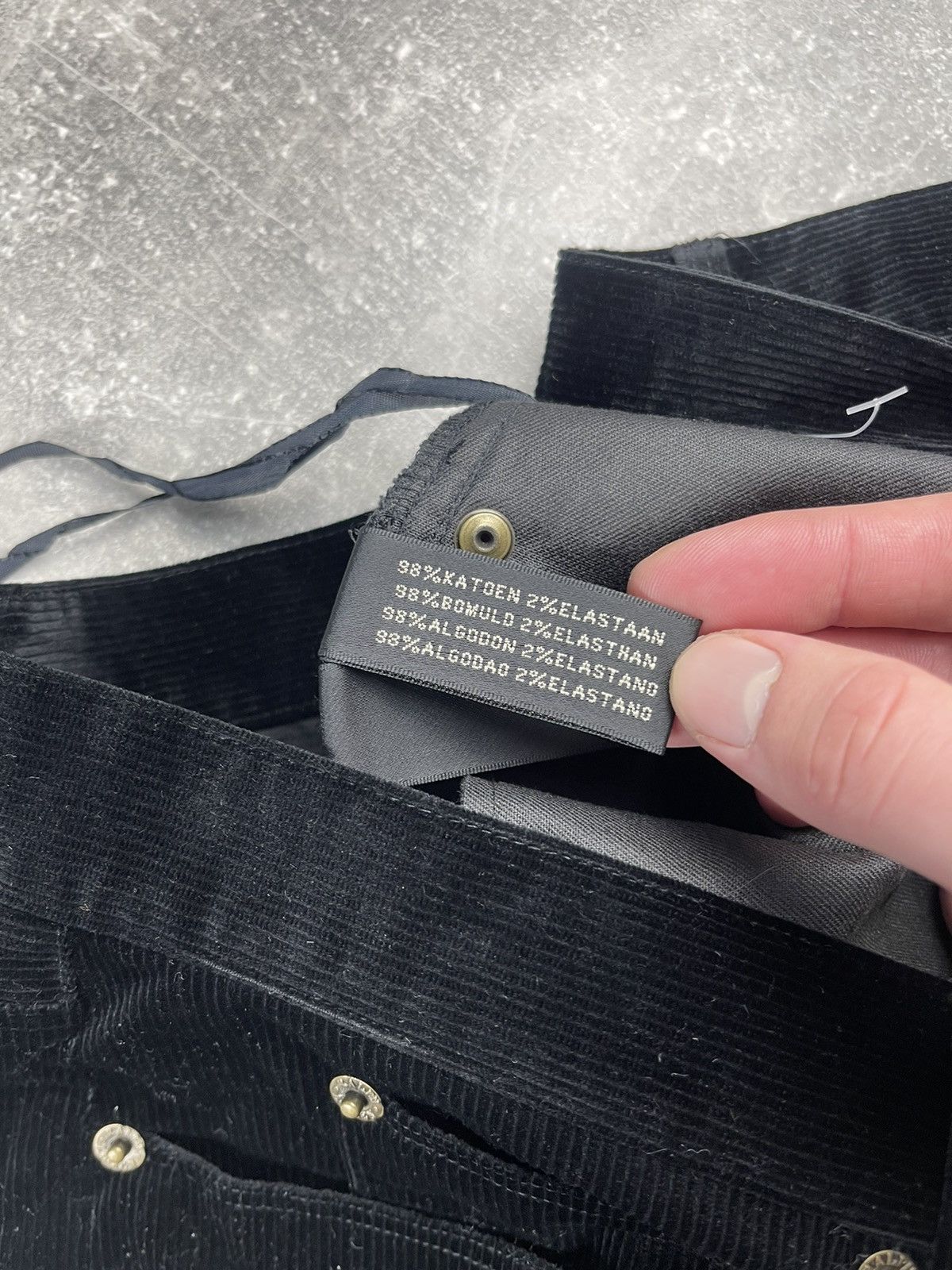 Ralph Lauren Black Label Ralph Lauren Black Label Flared Corduroy Pants Black Velvet Size 36" / US 14 / IT 50 - 17 Thumbnail