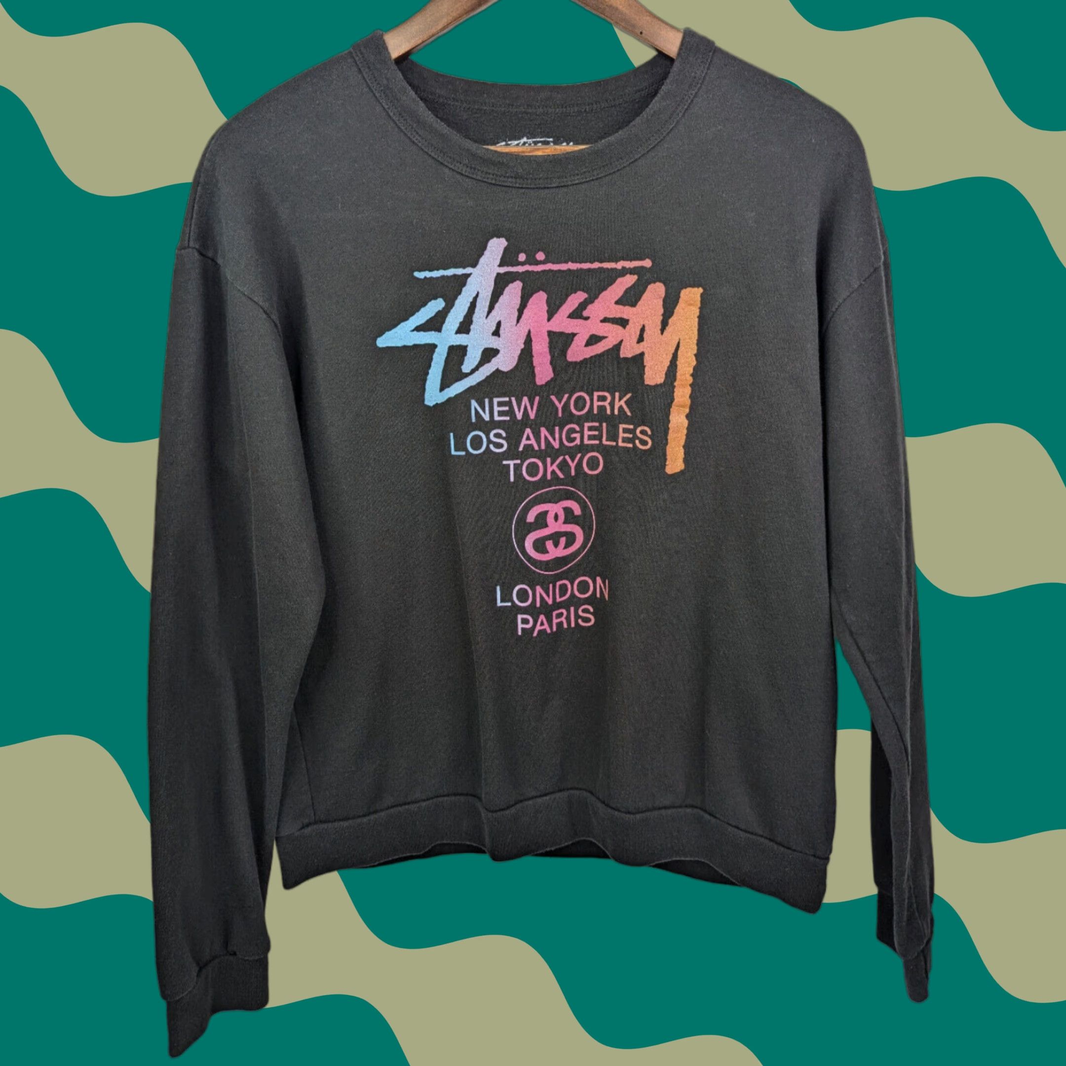 Rainbow VINTAGE Stussy Sweatshirt Black Sweater Pullover L Women Rainbow World Tour Worldwide Logo Crew Neck All Seasons Fall Spring Summer Winter Size L / US 10 / IT 46 - 1 Thumbnail