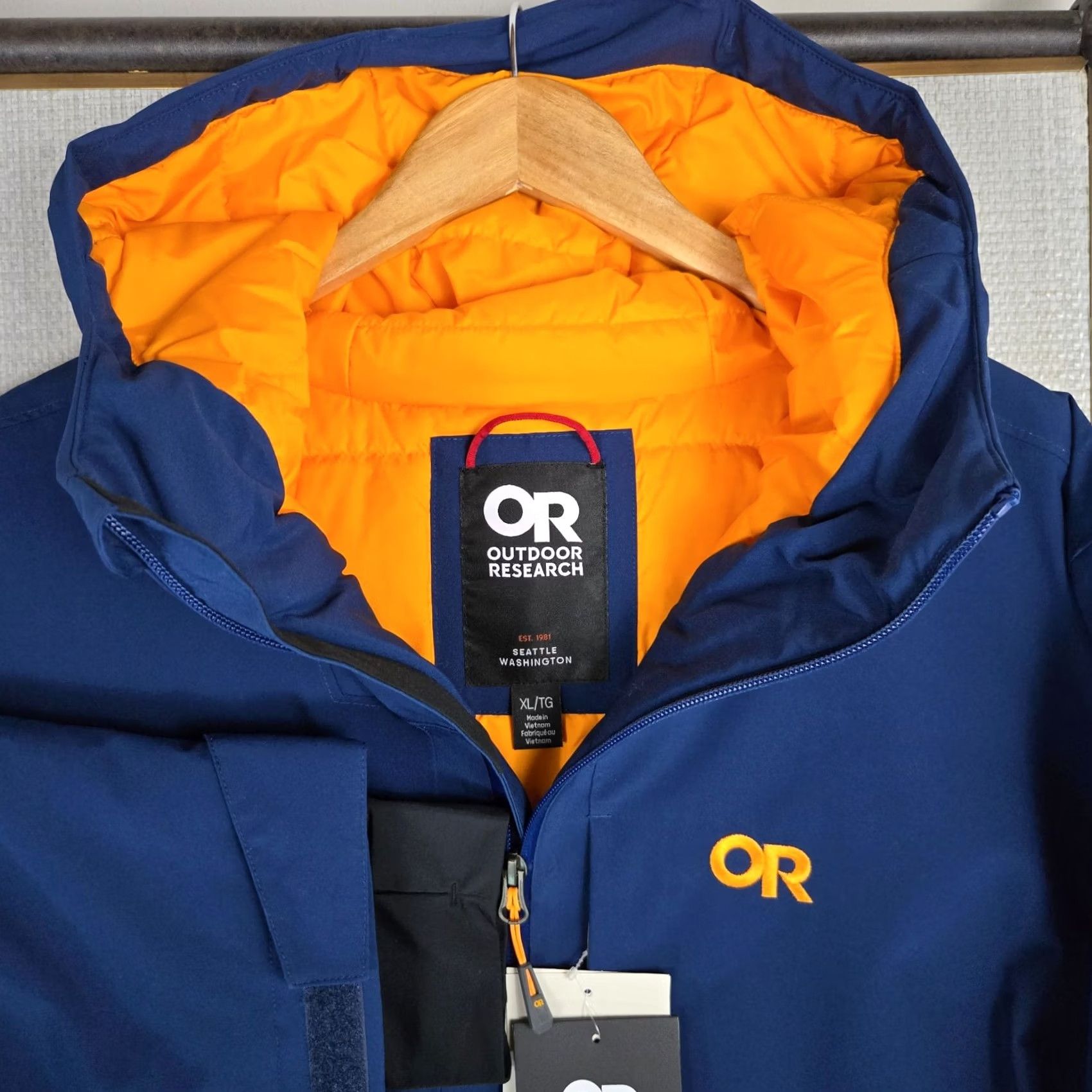 Outdoor Research Outdoor Research Jacket Mens XL Winter Full Zip Hooded Waterproof Insulated Blue Orange" Size US XL / EU 56 / 4 - 4 Thumbnail
