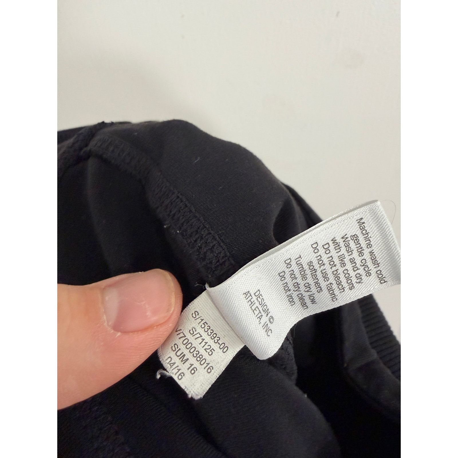 Athleta Black Athleta Leggings - Women's Size Small Size 26" / US 2 / IT 38 - 6 Thumbnail