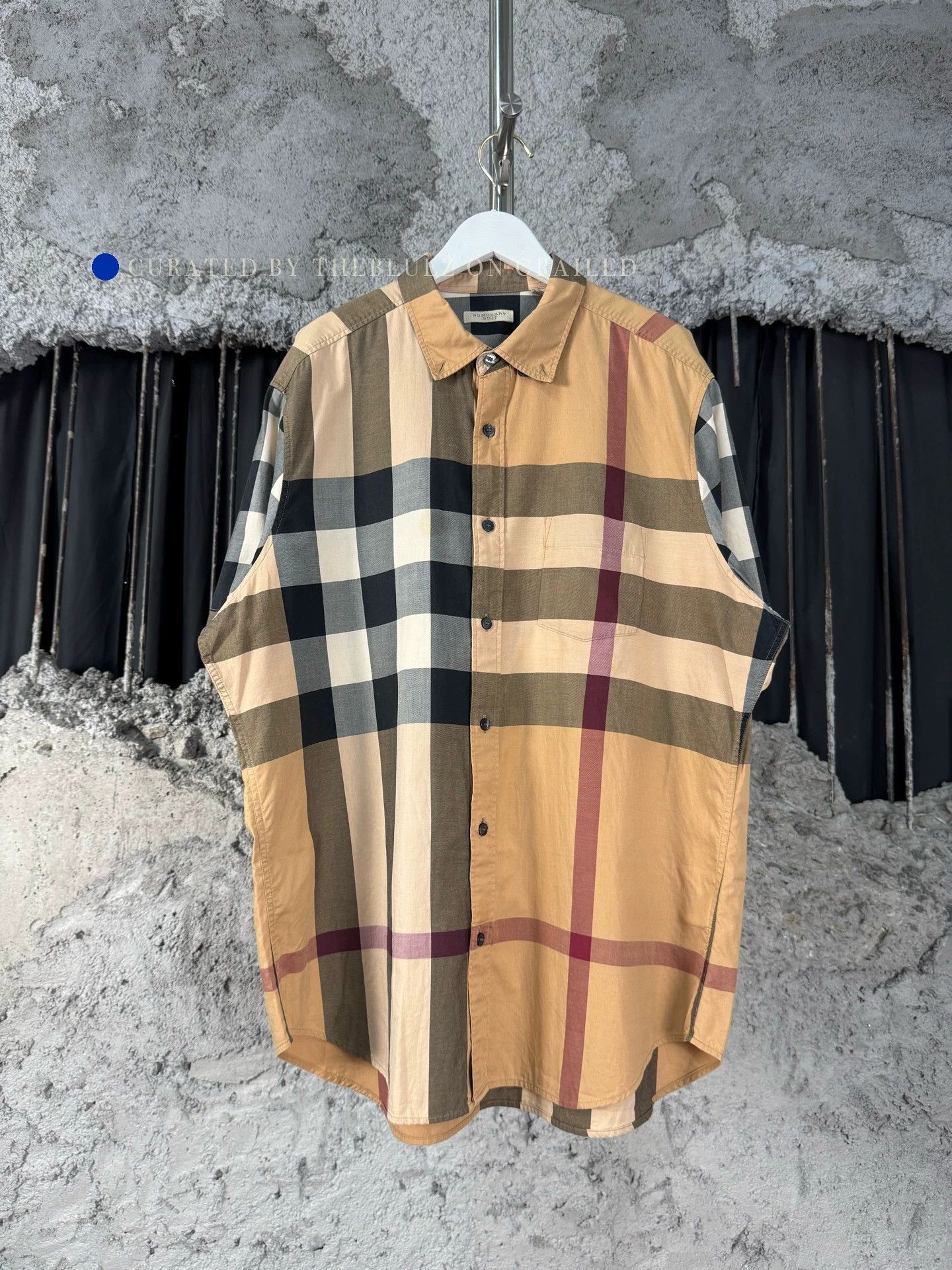 Burberry Multi Check Short Sleeve Shirt in XL Size US XL / EU 56 / 4 - 1 Thumbnail