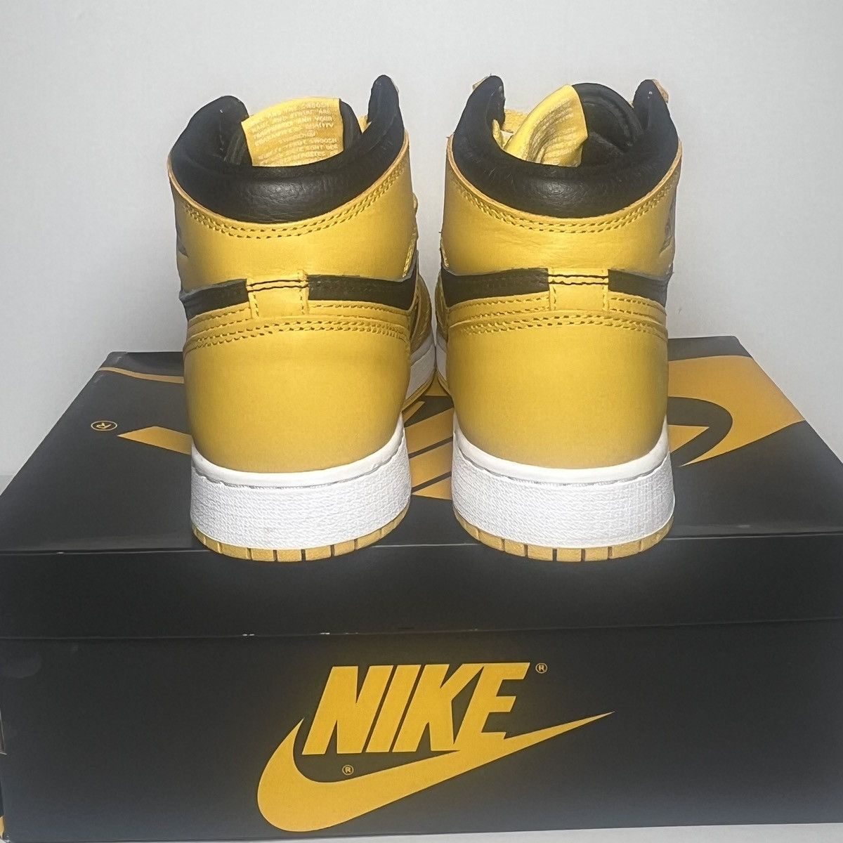 Jordan Brand Jordan 1 Retro High OG ‘Pollen’ Size US 6 / EU 39 - 6 Thumbnail
