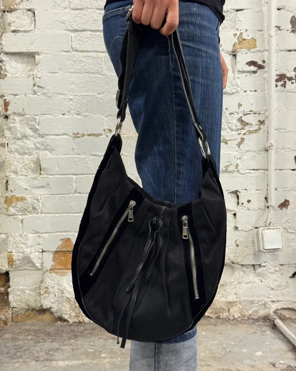 Yves Saint Laurent 2000s Yves Saint Laurent Black Multi-Zip Shoulder Bag Size ONE SIZE - 3 Thumbnail