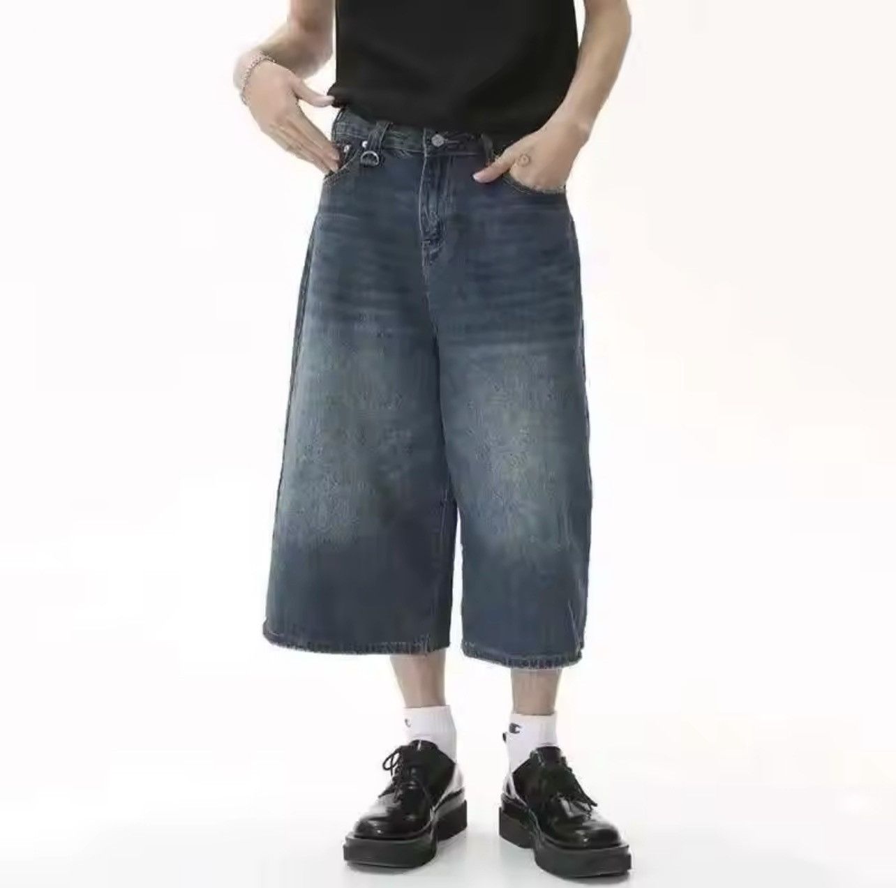 Other Knee Length Denim Shorts Pants Size US 33 - 1 Thumbnail