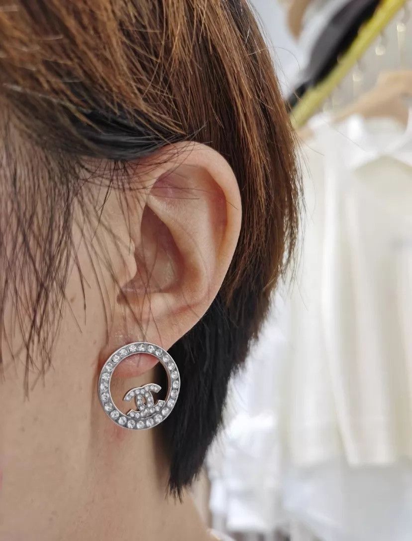 Chanel Chanel Round CC Cutout Crystal Earrings 95 New Size ONE SIZE - 5 Thumbnail