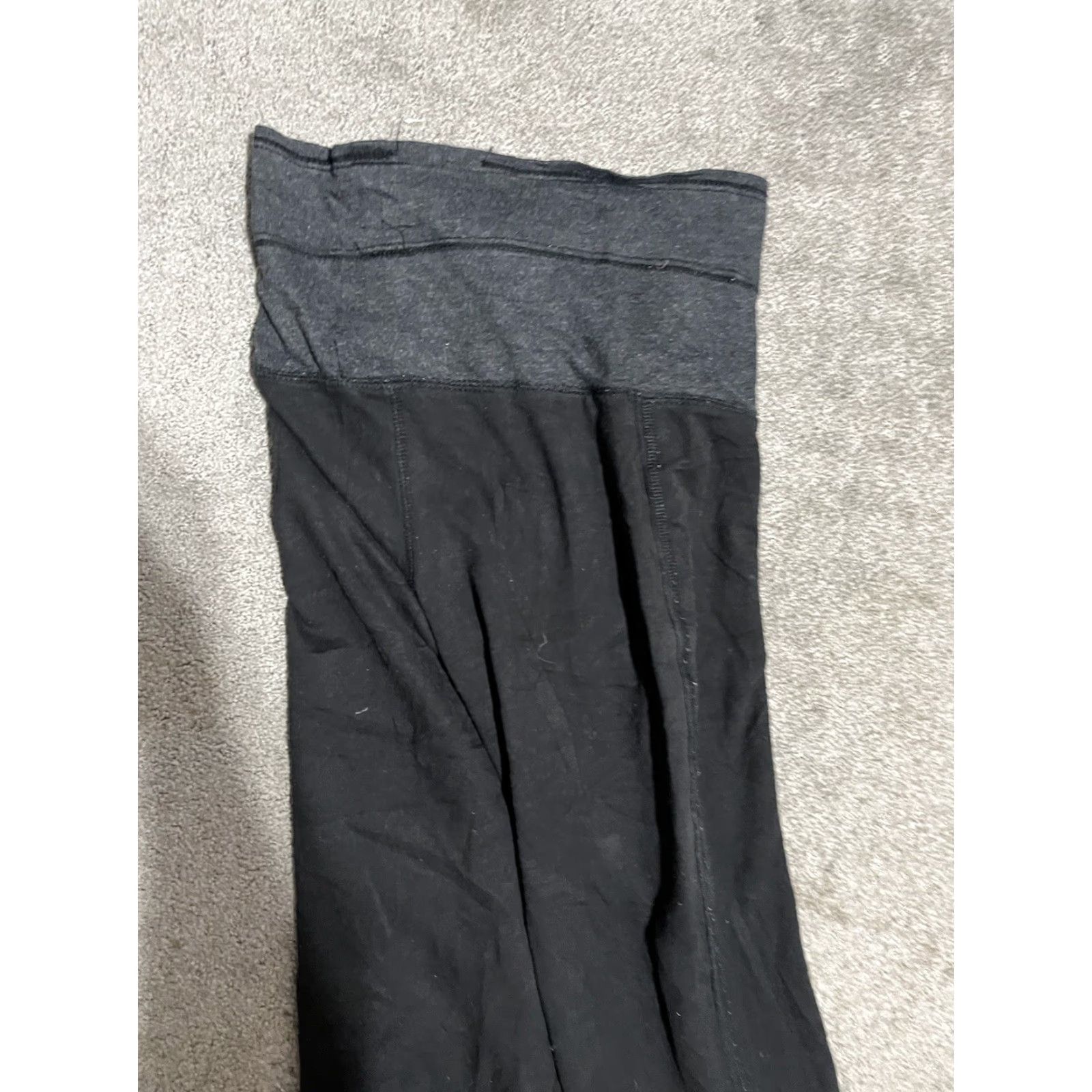 American Eagle Outfitters American Eagle Capri Leggings Women's 2XS Black Low Rise Pull On Stretch Desk? Size 24" / US 00 / IT 34 - 4 Thumbnail