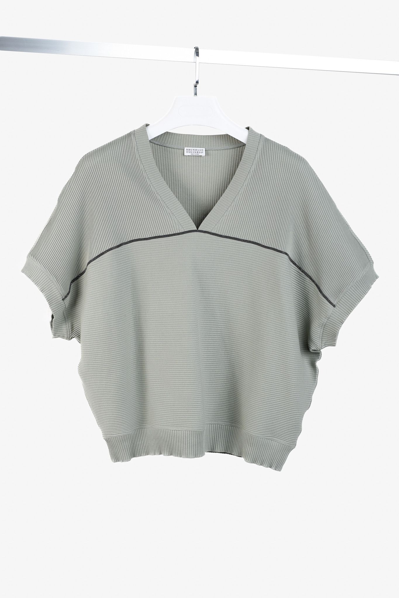 Brunello Cucinelli Brunello Cucinelli Monili Trim Ribbed V-Neck Cotton Tee Size L / US 10 / IT 46 - 1 Thumbnail