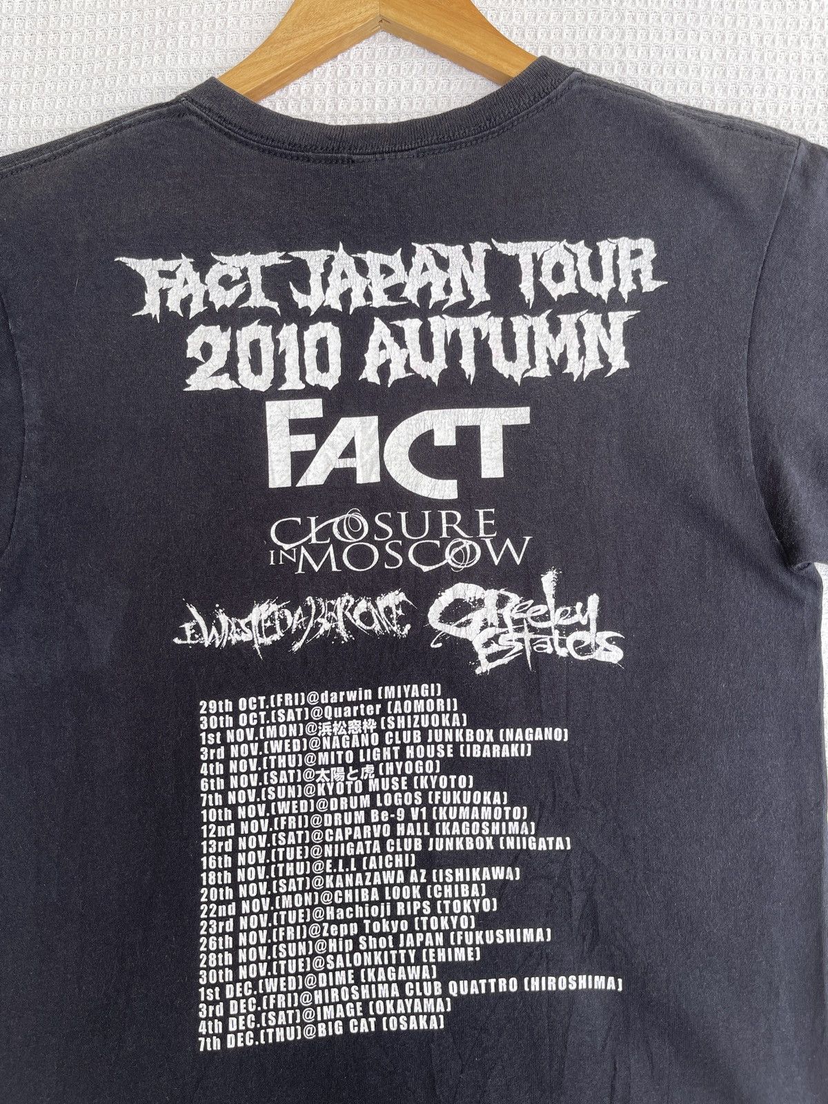 Band Tees Rare🔥Vintage y2k FACT JAPAN TOUR 2010 Autumn Tee Size US S / EU 44-46 / 1 - 9 Thumbnail