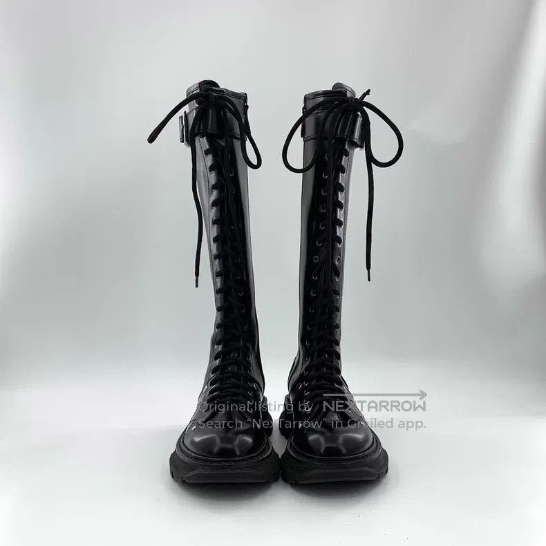 Alexander McQueen Alexander Mcqueen Black round-toe leather lace-up flat-sol Size US 5 / IT 35 - 3 Thumbnail