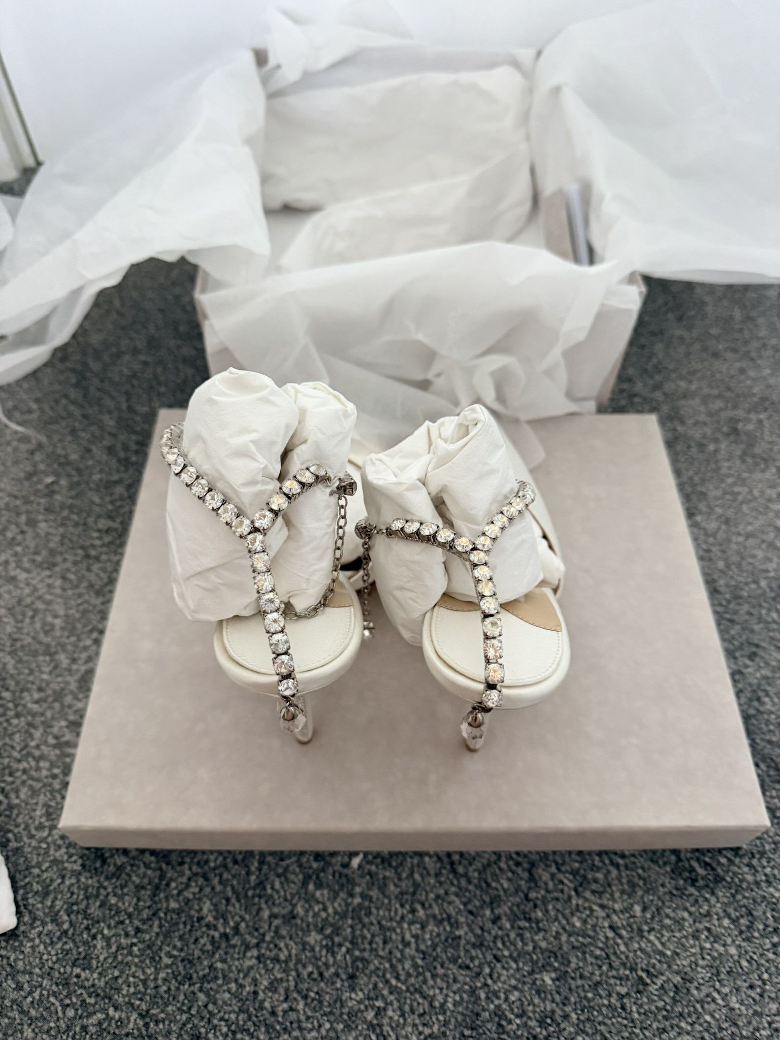 Jimmy Choo Jimmy Choo Saeda 100 l 39 EU Ivory/Crystal Size US 9 / IT 39 - 12 Thumbnail