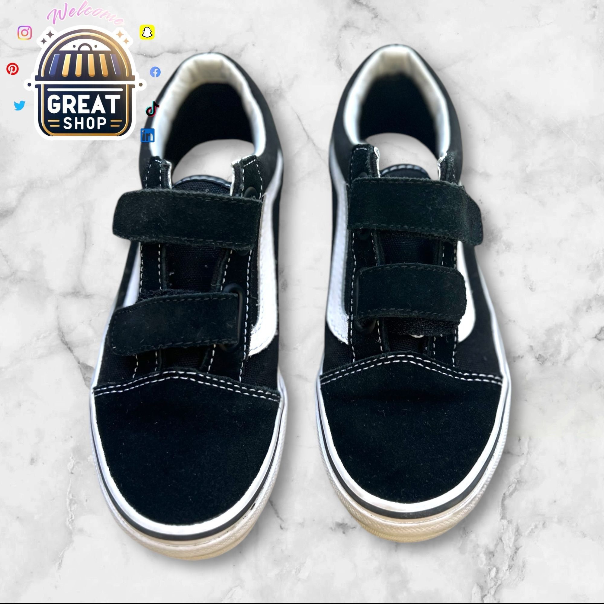 Vans Vans Kids Size 1 Black & White Old Skool Velcro Sneakers Ska Size US 5 / EU 37 - 8 Thumbnail