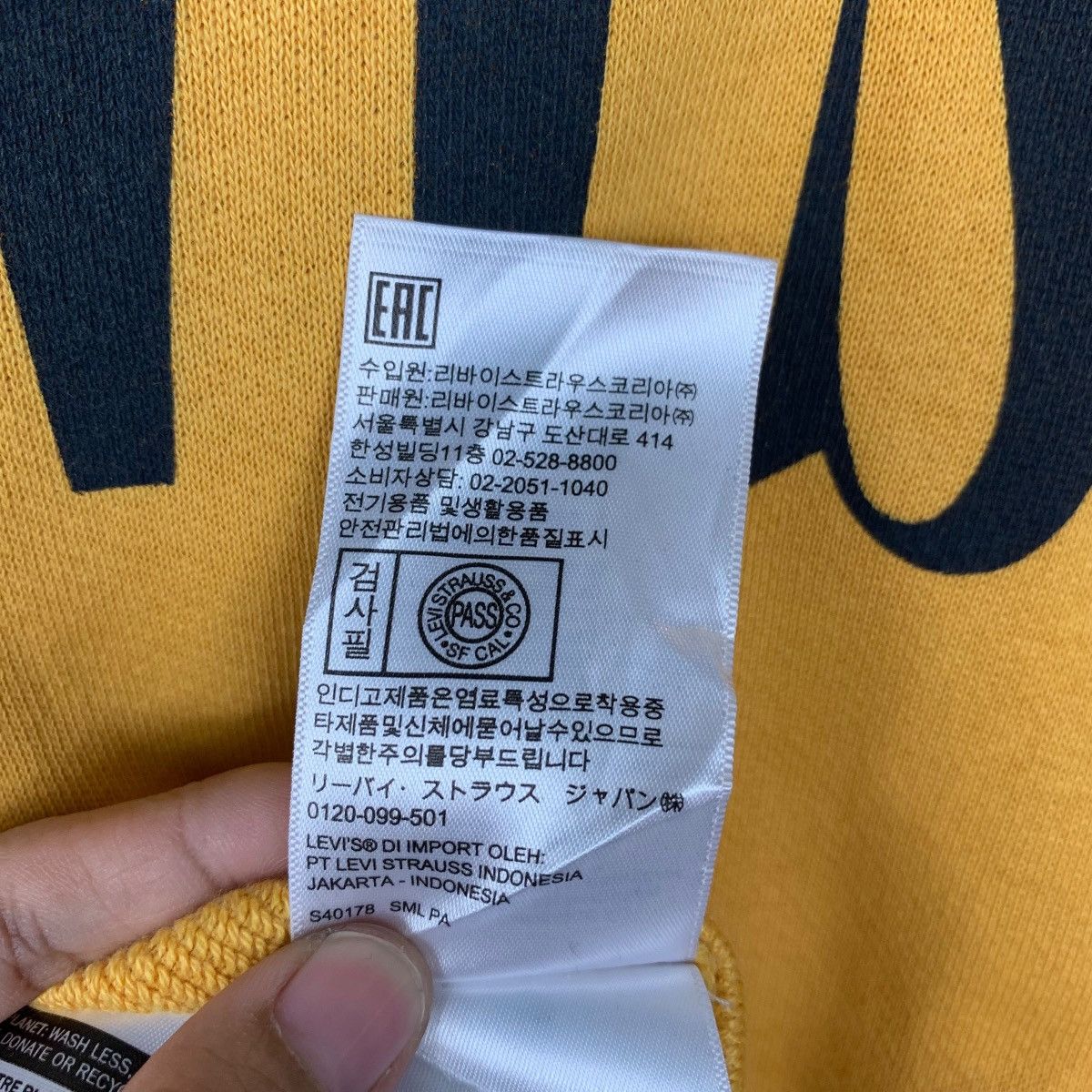 Levi's LEVIS Big Logo Pullover Yellow Hoodies Sweatshirt #1763-C78 Size US L / EU 52-54 / 3 - 18 Thumbnail