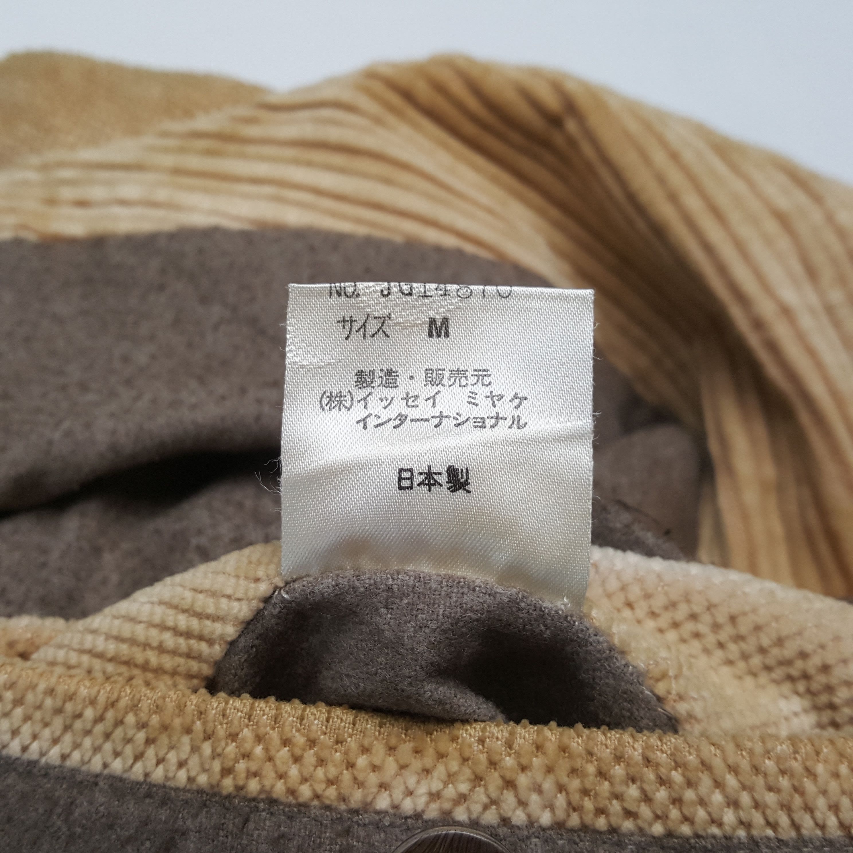 Issey Miyake Vintage Issey Miyake Japanese Designer Jacket C309N19 Size US L / EU 52-54 / 3 - 9 Thumbnail