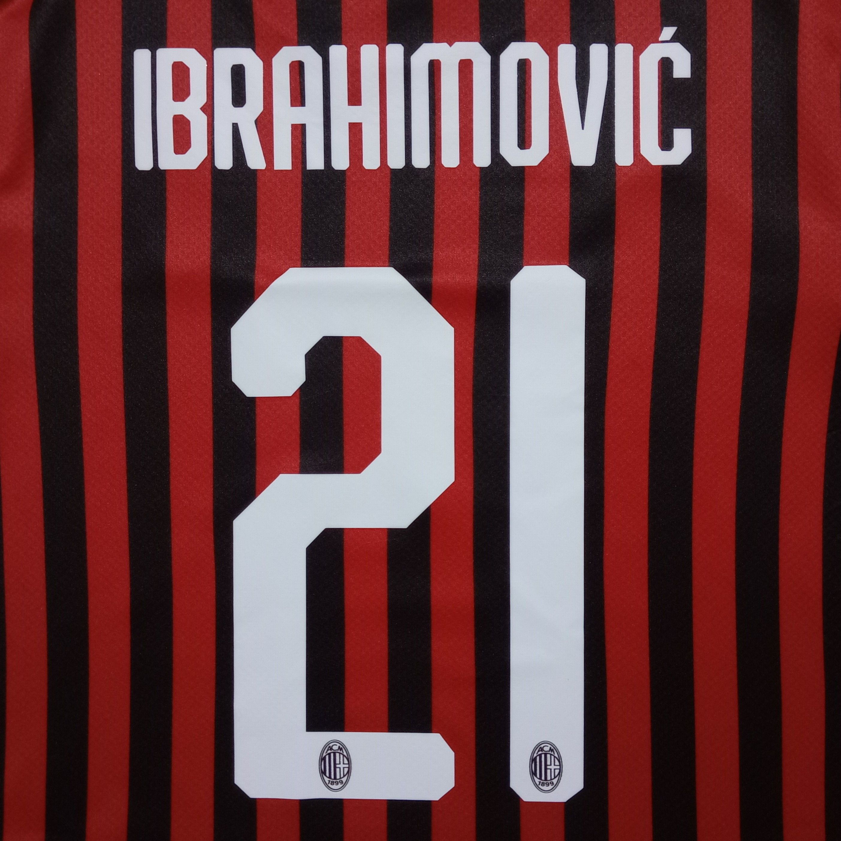 Puma AC Milan 2019-2020 Home Jersey Zlatan Ibrahimovic 21 Size US S / EU 44-46 / 1 - 4 Thumbnail