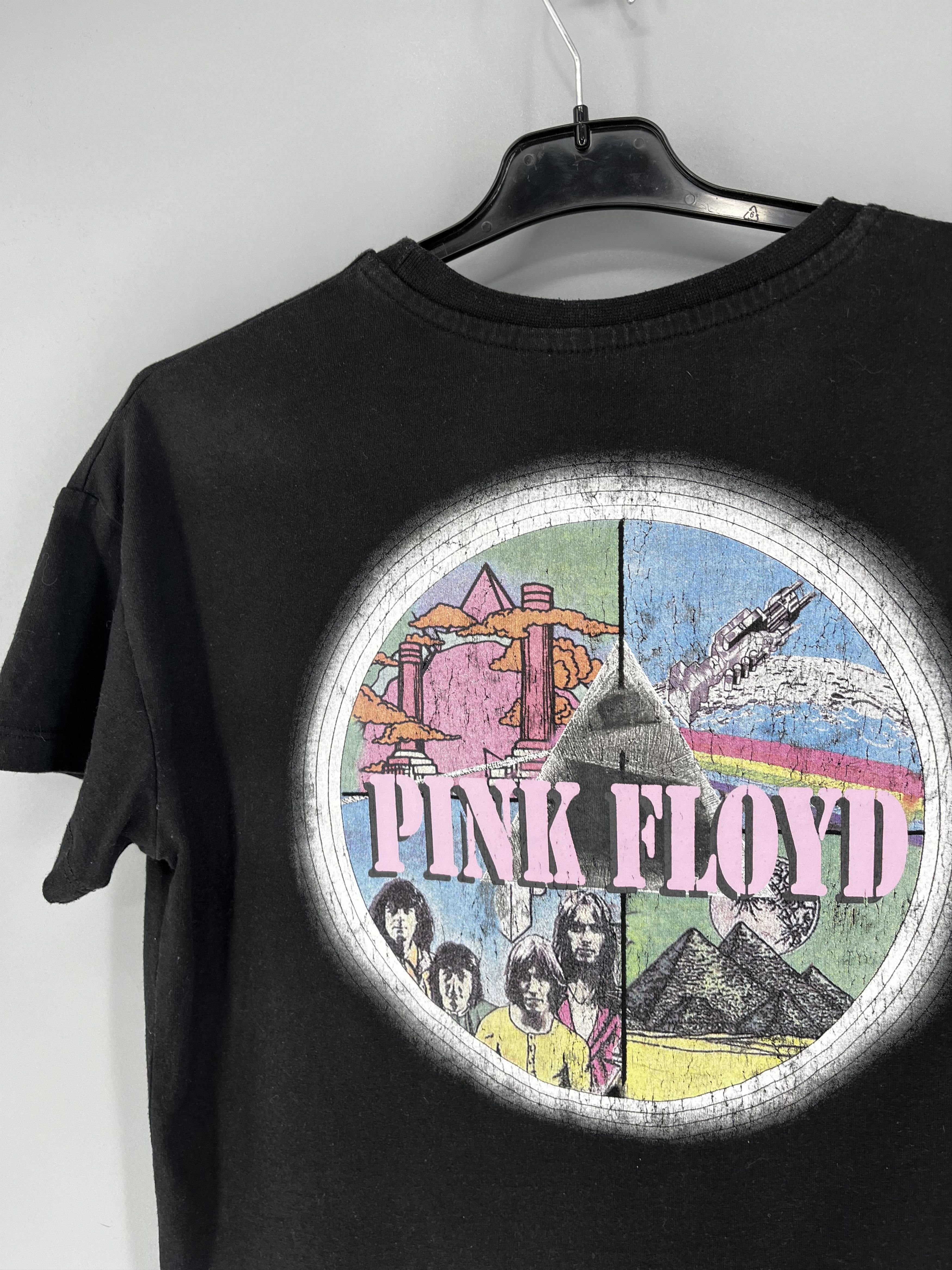 Band Tees Vintage Y2K Pink Floyd Band Shirt Rock Band Tee Size S Size US S / EU 44-46 / 1 - 9 Thumbnail