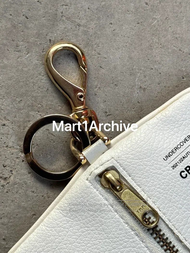 Undercover Undercover Keychain Zipper Pendant Printed Change Purse Size ONE SIZE - 5 Thumbnail