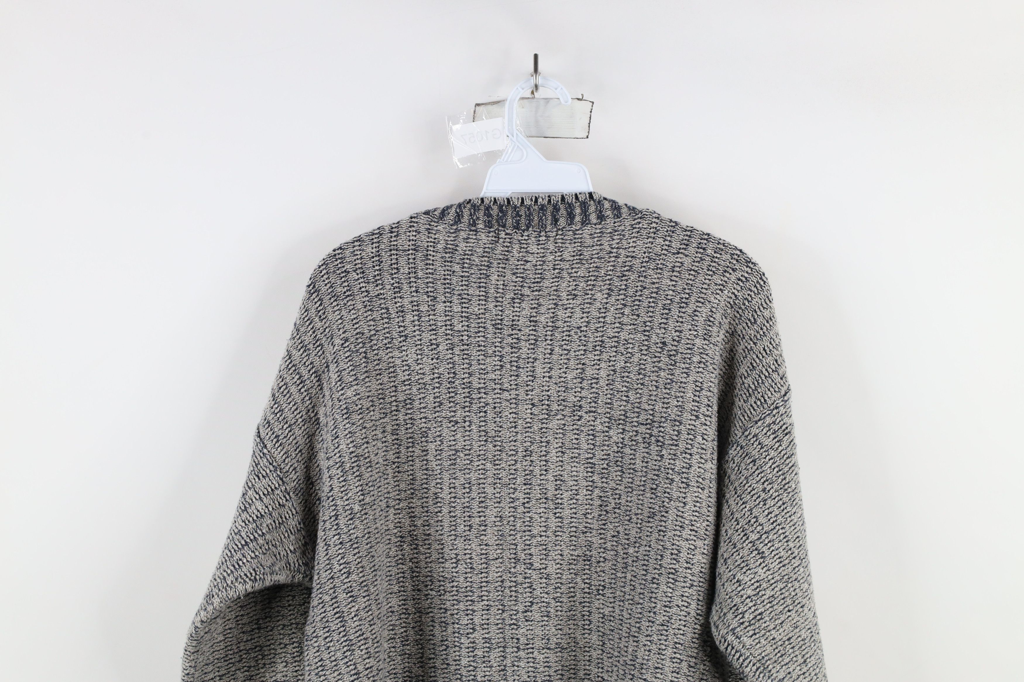 Vintage Vintage 90s Streetwear Textured Knit V-Neck Sweater USA Size US M / EU 48-50 / 2 - 8 Thumbnail