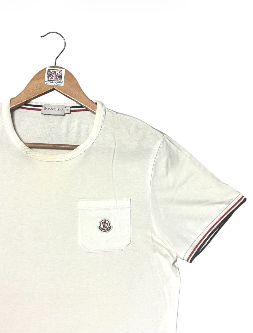 Moncler 💸BINDDING OFFER💸MONCLER MAGLIA SMALL LOGO POKET TSHIRT TEE💥 Size US S / EU 44-46 / 1 - 6 Thumbnail
