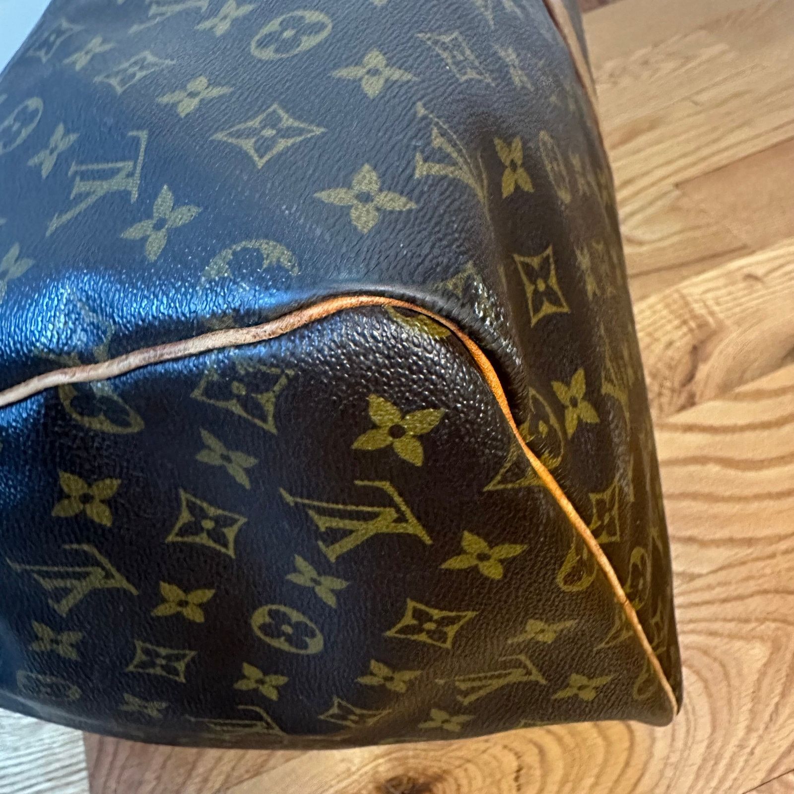 Louis Vuitton Vintage Louis Vuitton 1994 Keepall 55 Bag Size ONE SIZE - 22 Thumbnail