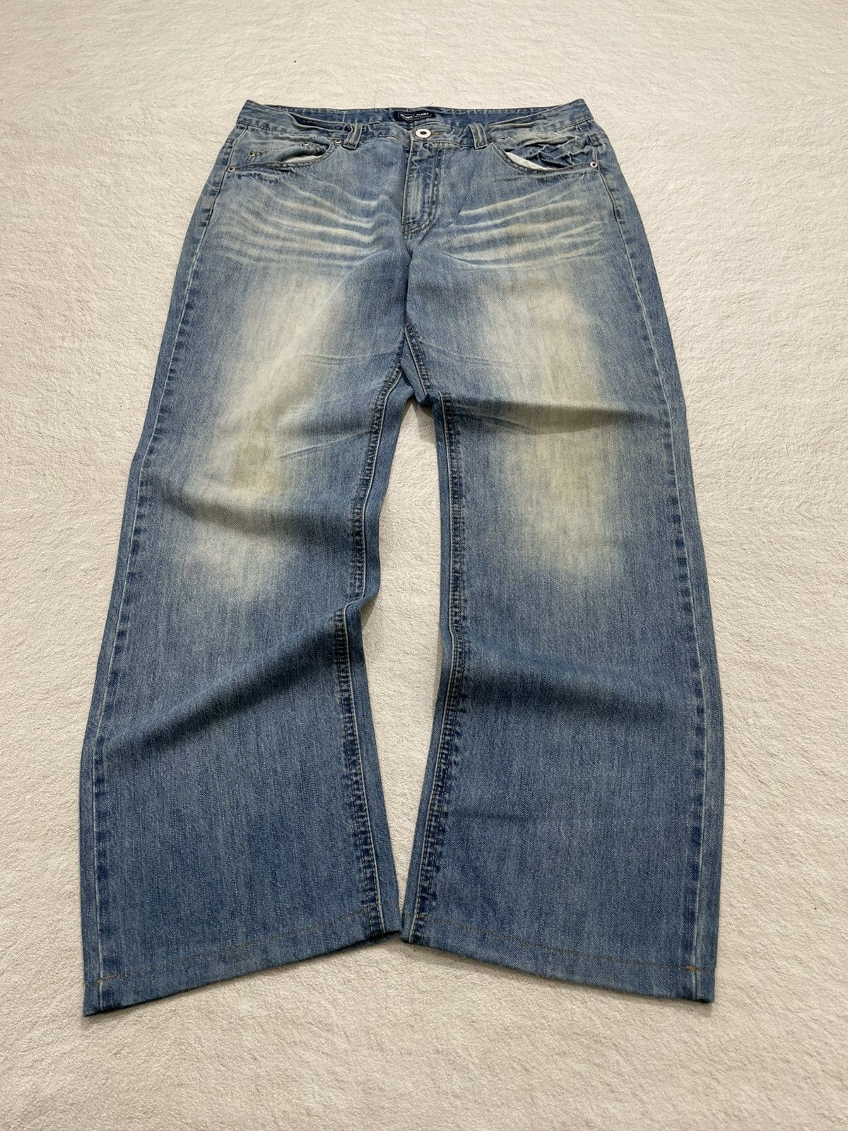 Japanese Brand Blue Jeans Clubby Faded Size US 33 - 1 Thumbnail