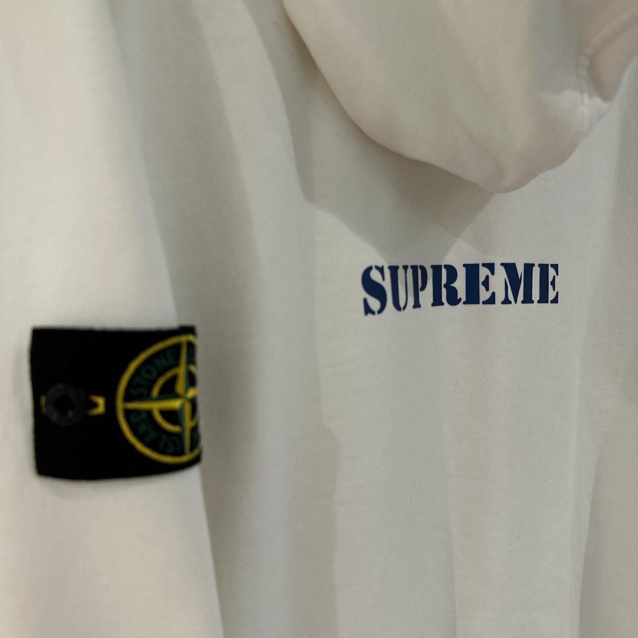 Stone Island × Supreme Supreme X Stone Island Hoodie In White (FW17) Size US M / EU 48-50 / 2 - 3 Thumbnail