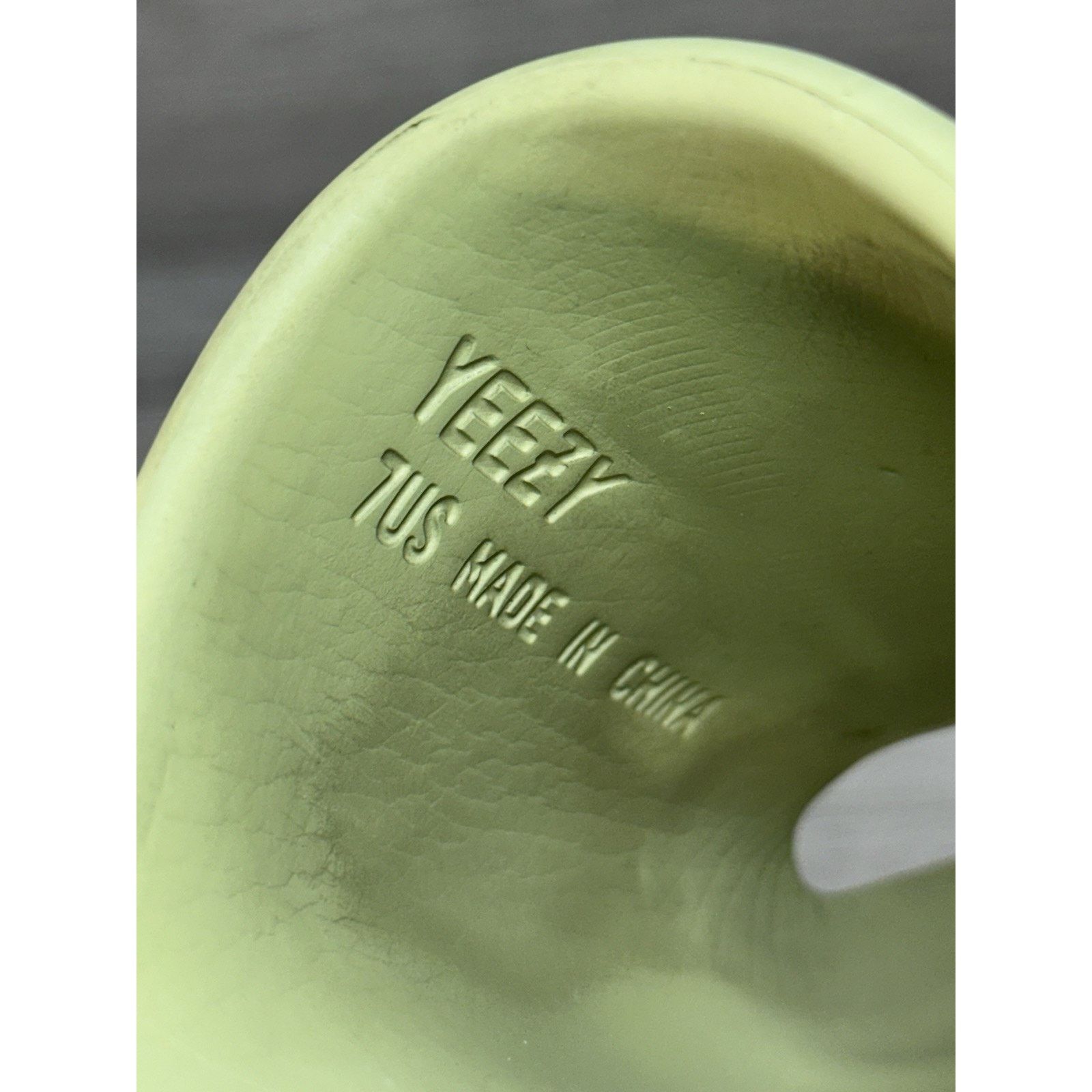 Adidas × Yeezy Adidas Yeezy Slide Resin - Size 7 Size US 7 / EU 40 - 7 Thumbnail