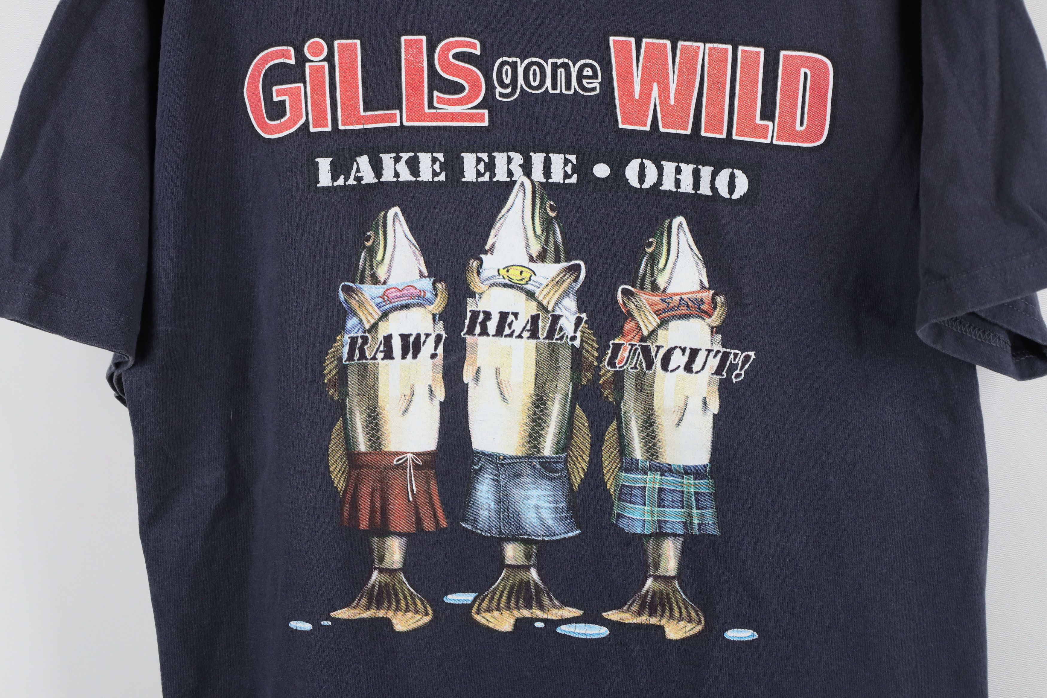 Vintage Vintage Y2K Streetwear Out Gills Gone Wild Fishing T-Shirt Size US L / EU 52-54 / 3 - 4 Thumbnail