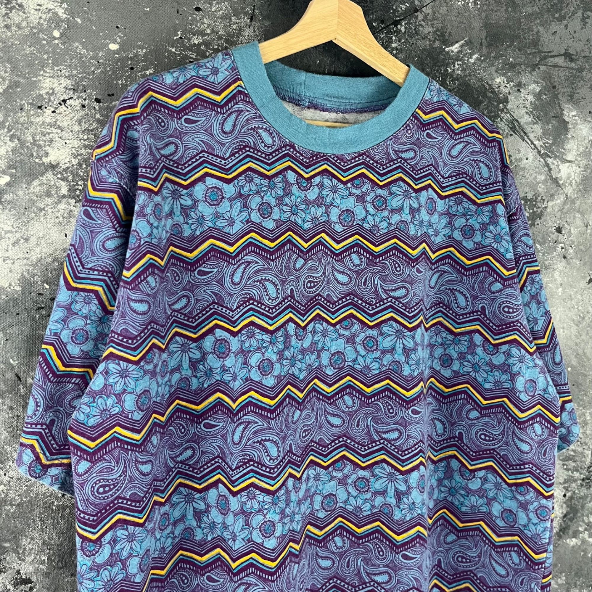 Vintage Vintage 90’s Flower psychedelic shirt Size US XL / EU 56 / 4 - 2 Thumbnail