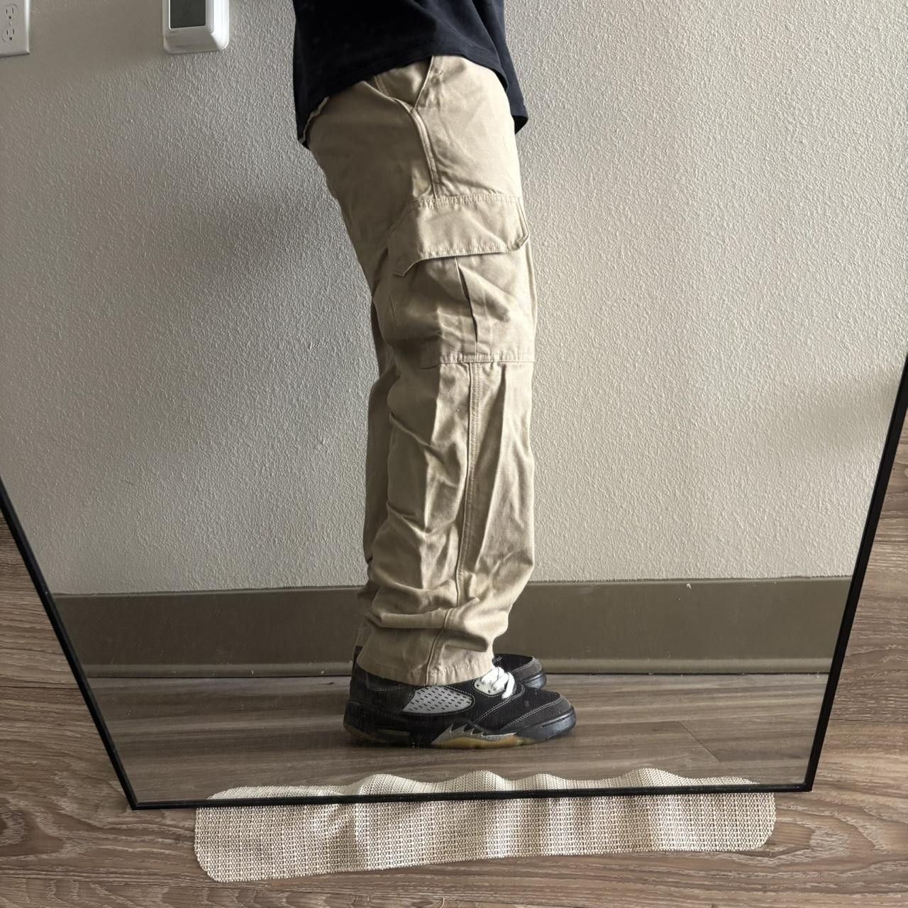 Vintage Crazy Vintage Y2K/2000s Khaki Workwear Essential Cargo Pants! 29x30 Size US 29 - 2 Thumbnail