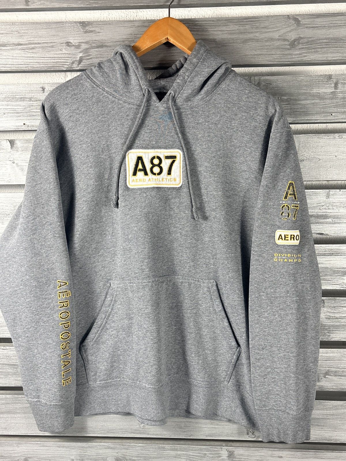 Aeropostale Vintage 90s AEROPOSTELE Hoodie Sweatshirt Mens M worn faded Size US M / EU 48-50 / 2 - 1 Thumbnail