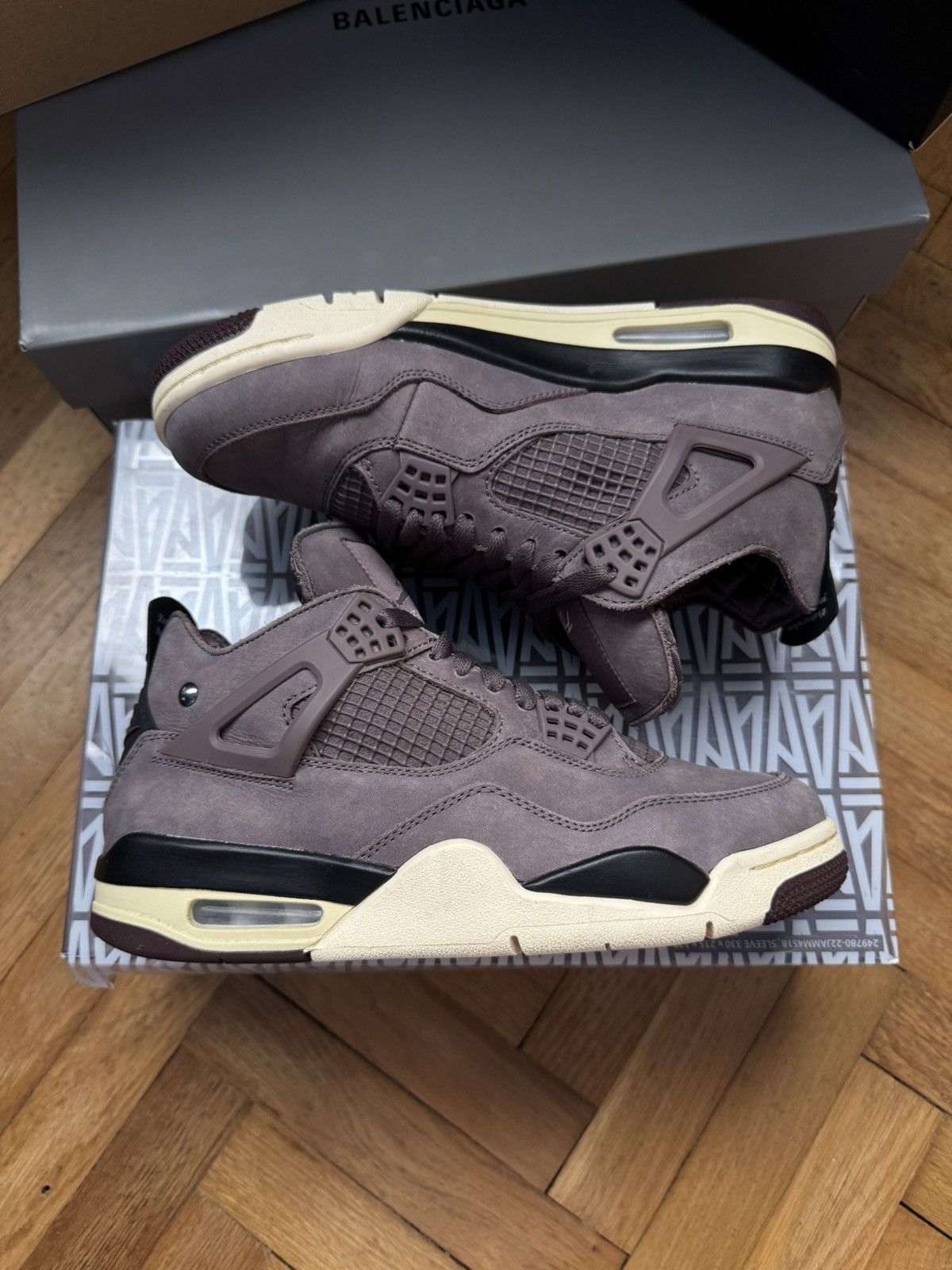 A Ma Maniere × Jordan Brand J4 x A ma Maniere Size US 8 / EU 41 - 4 Thumbnail