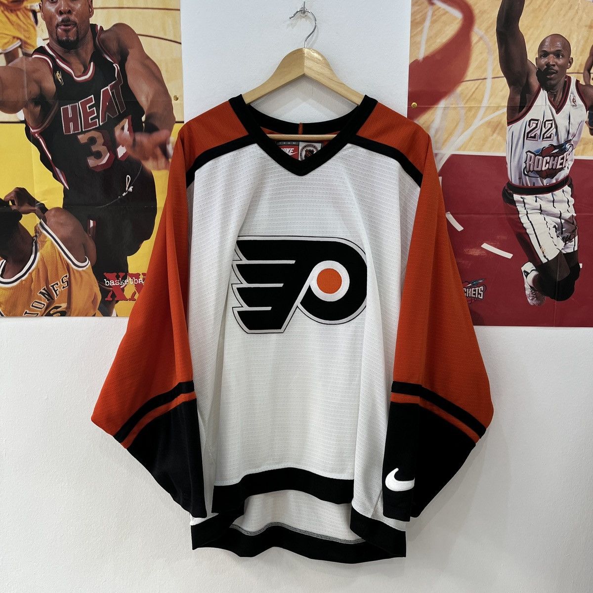 NHL × Nike × Vintage BNWOT Vintage Philadelphia Flyers 97 Home Nike Hockey Jersey Size US L / EU 52-54 / 3 - 1 Thumbnail
