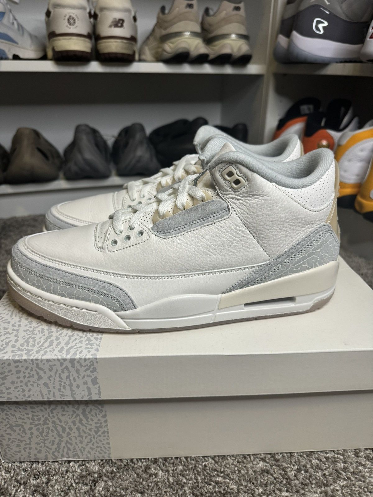 Jordan Brand × Nike Jordan 3 Craft Ivory Size US 10.5 / EU 43-44 - 2 Thumbnail