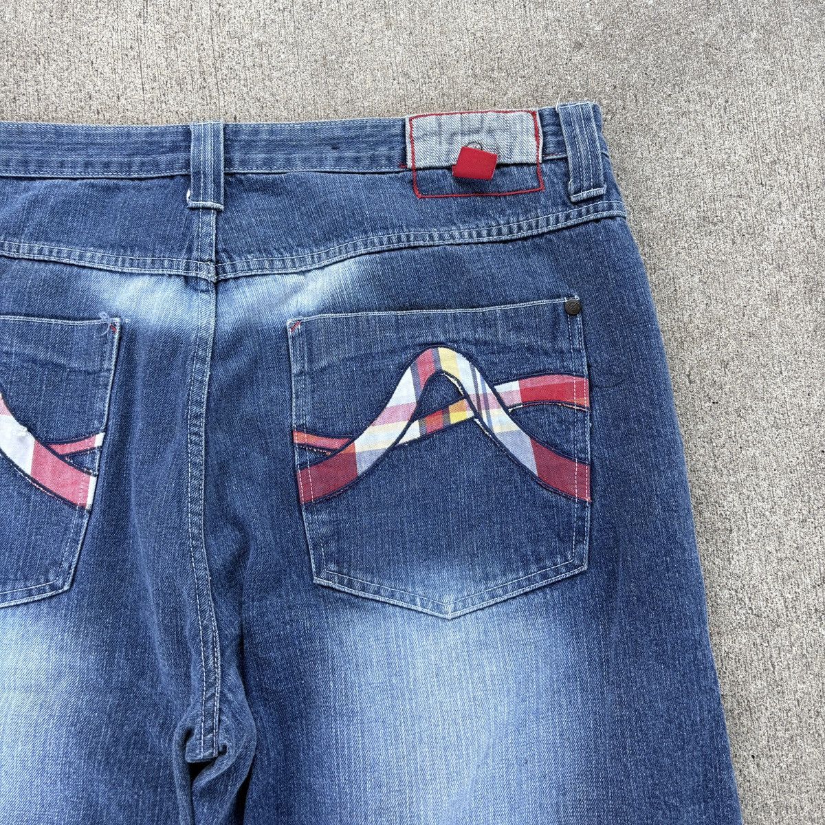 Other Y2K 4fatherz plaid baggy fit light wash faded denim jorts Size US 40 / EU 56 - 6 Thumbnail