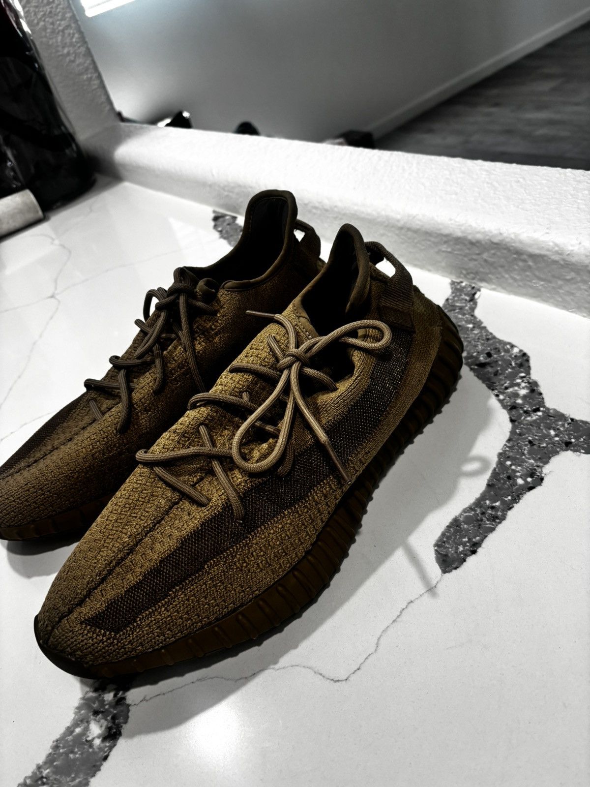 Yeezy Yeezy 350 boost v2 earth size 13 men Size US 13 / EU 46 - 4 Thumbnail