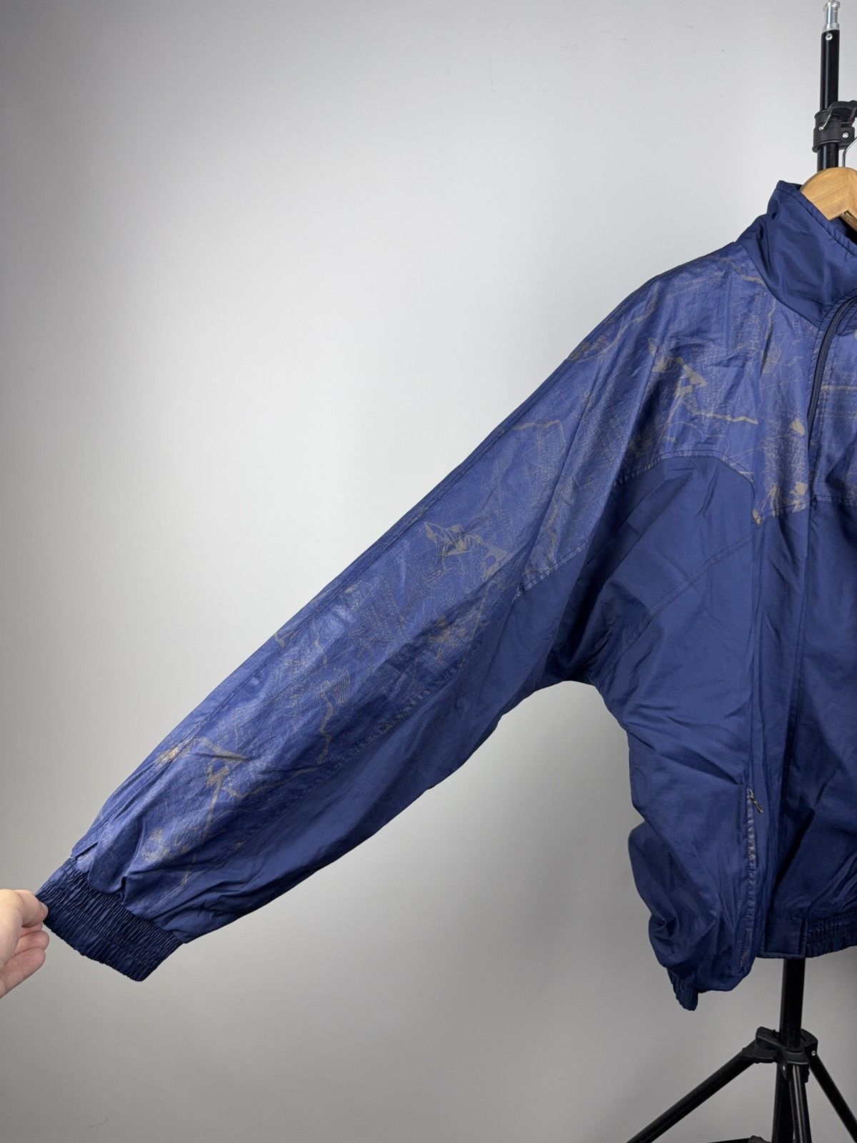 Bogner Vintage Bogner Map Print Windbreaker Jacket Navy Blue L Size US L / EU 52-54 / 3 - 6 Thumbnail