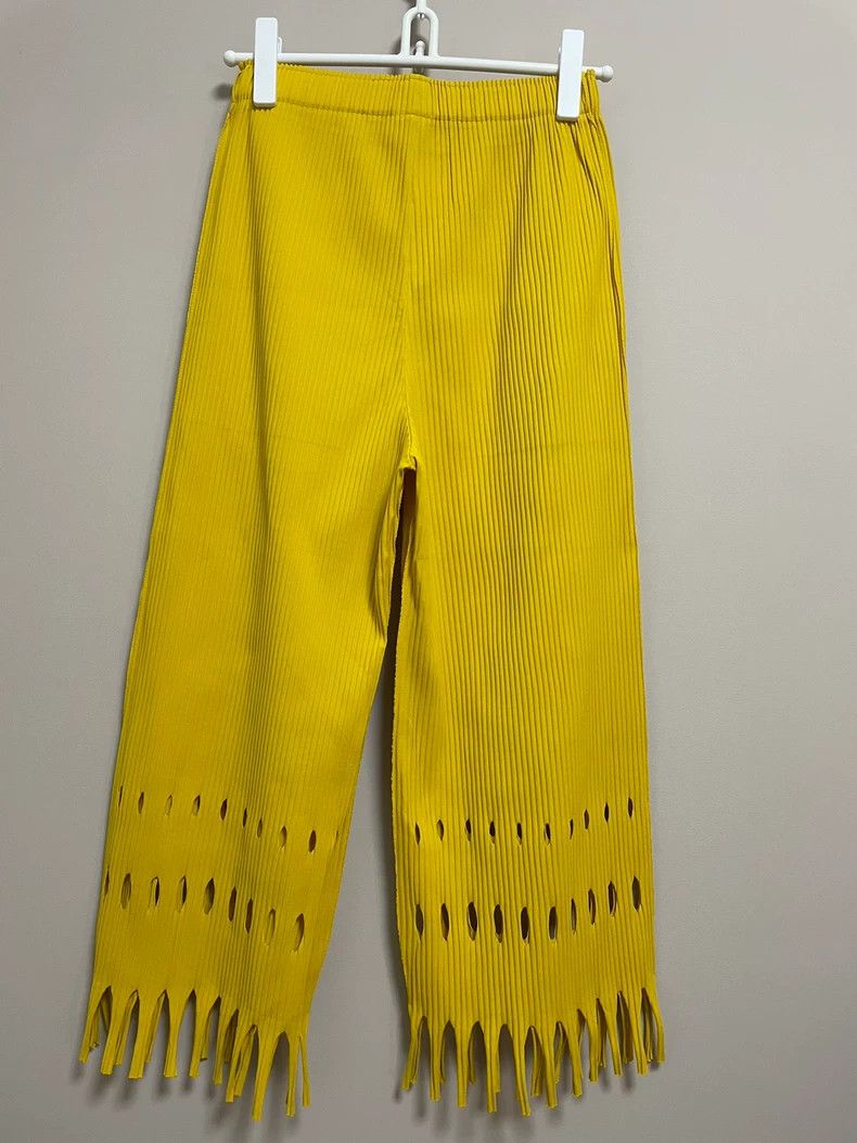 Issey Miyake Issey Miyake size:one size Yellow pleated pants Size 42" / US 20 - 3 Thumbnail