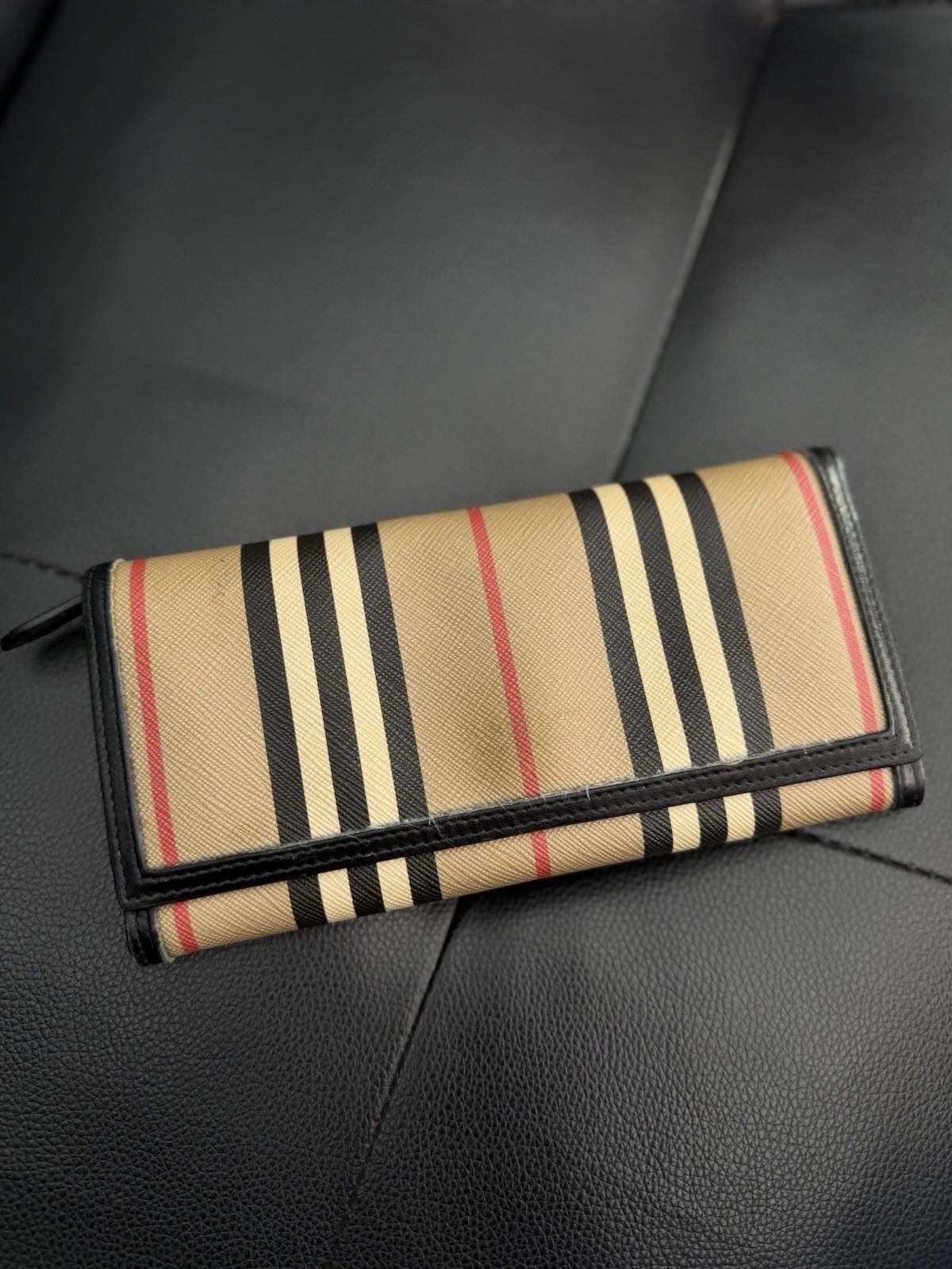 Burberry BURBERRY HALTON STRIPED LOGO CONTINENTAL WALLET CLUTCH Size ONE SIZE - 2 Thumbnail